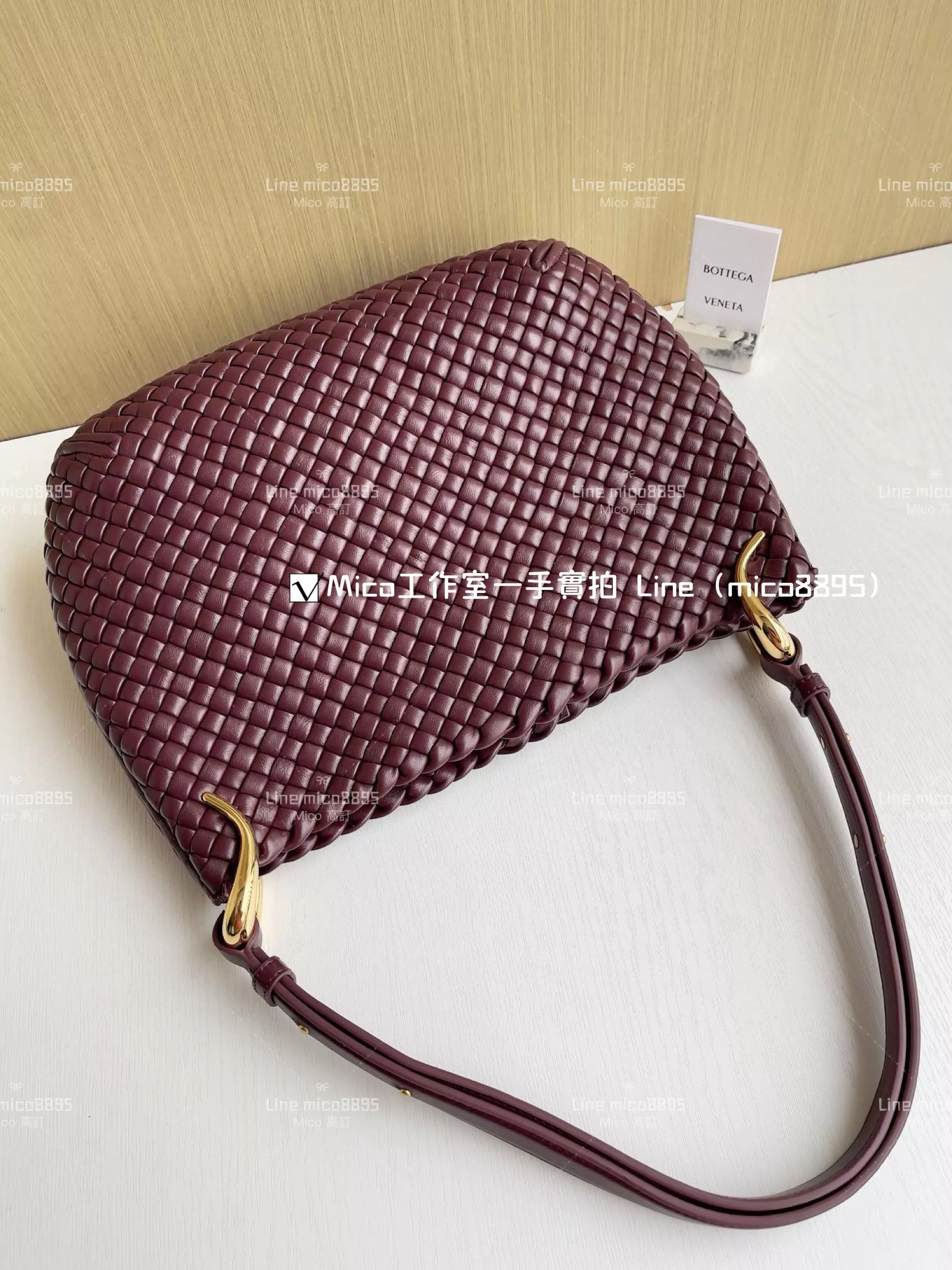 BV 羔羊皮編織 波爾多紅 Clicker Bag 大號 36cm 低調簡約款 通勤包