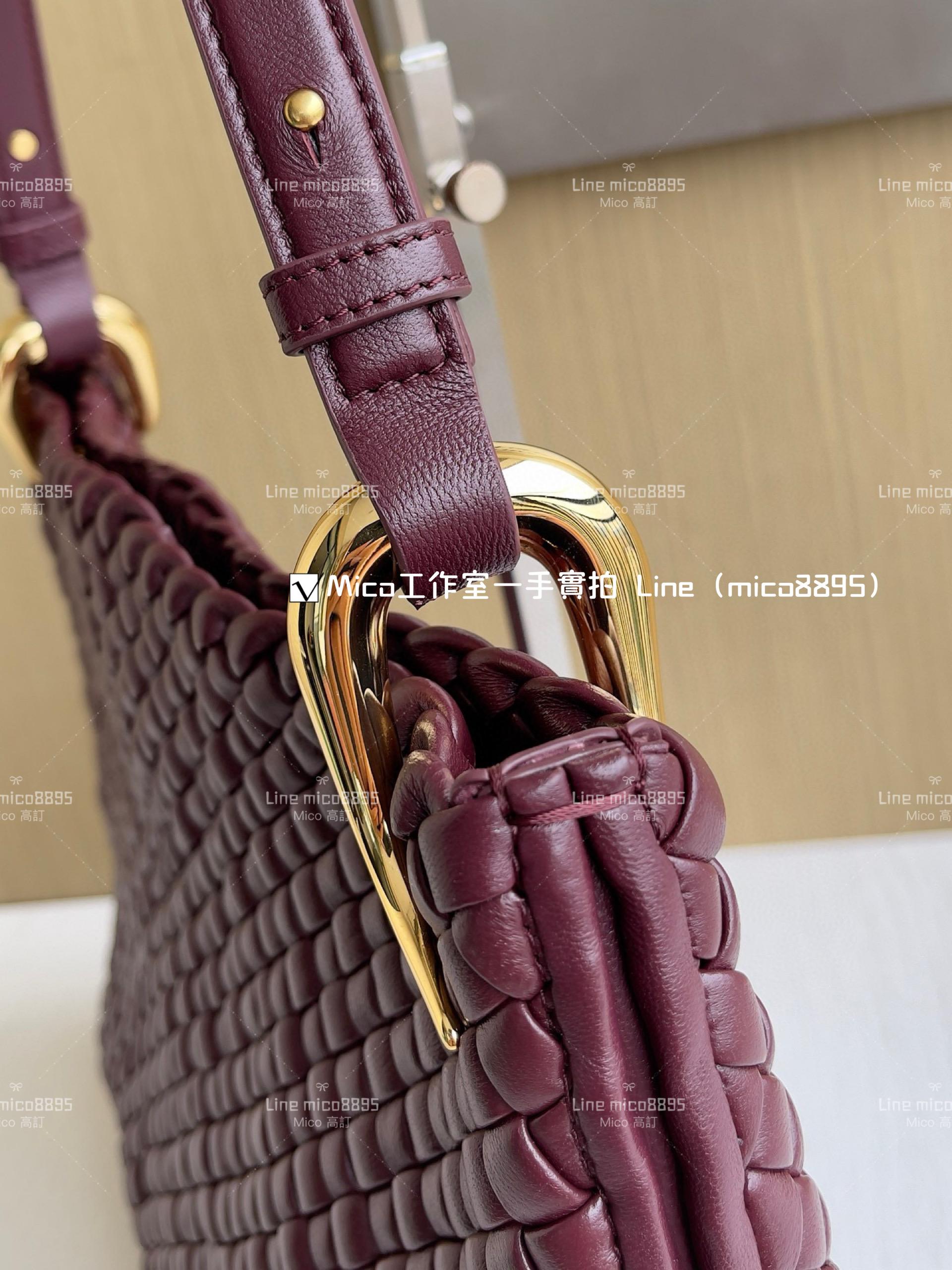 BV 羔羊皮編織 波爾多紅 Clicker Bag 大號 36cm 低調簡約款 通勤包