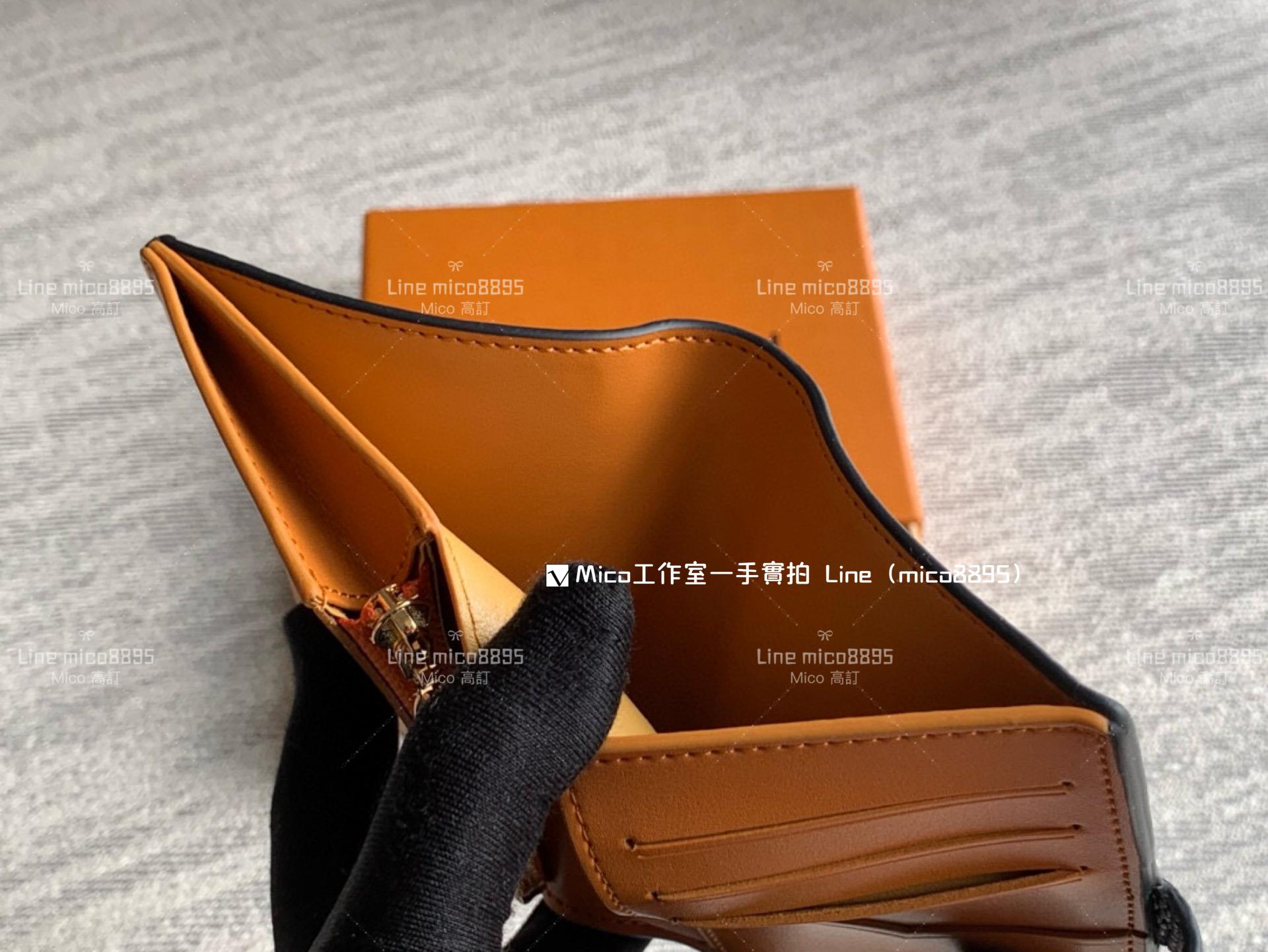 LV 小牛皮 黑色 Portefeuille compact LV Vertical Wallet 錢夾/短夾/錢包