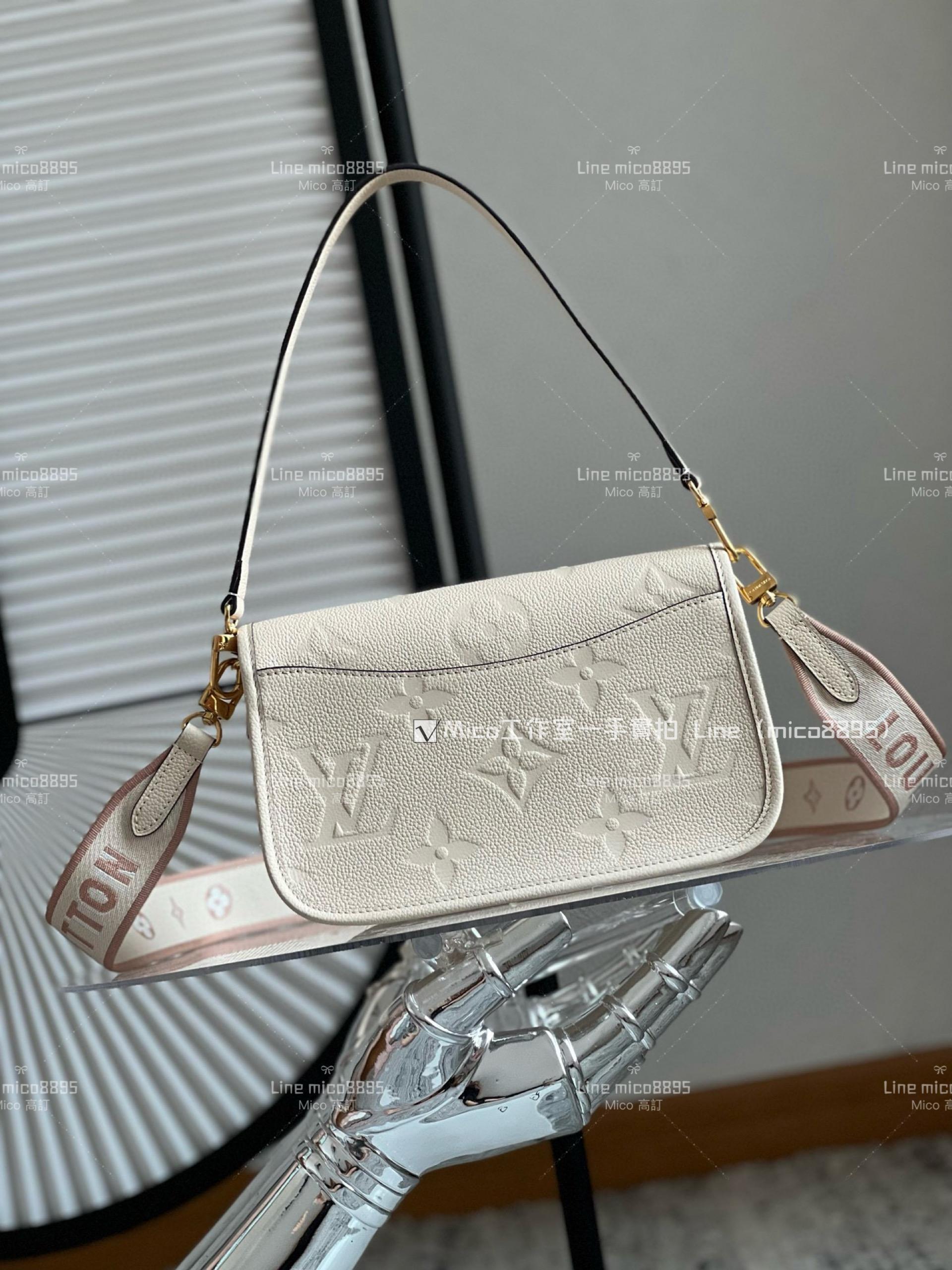 LV 白色皮革壓紋 DIANE 手袋 M46388 壓花法棍包 搭配寬肩帶 23cm