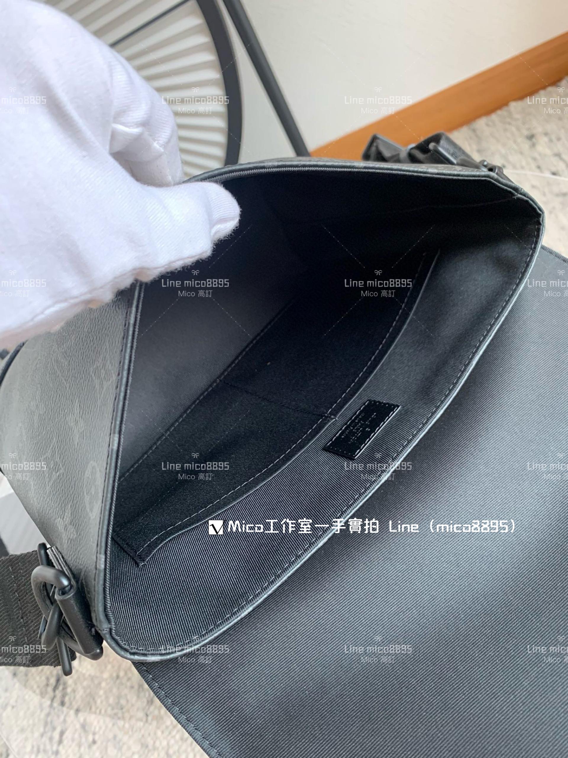 LV Saumur 斜跨郵差包 M45911 黑花 30cm