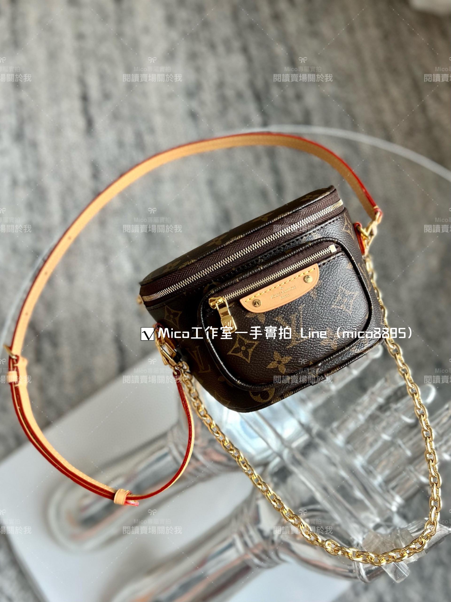 LV MINI BUMBAG 手袋 腰包 M82335 17cm