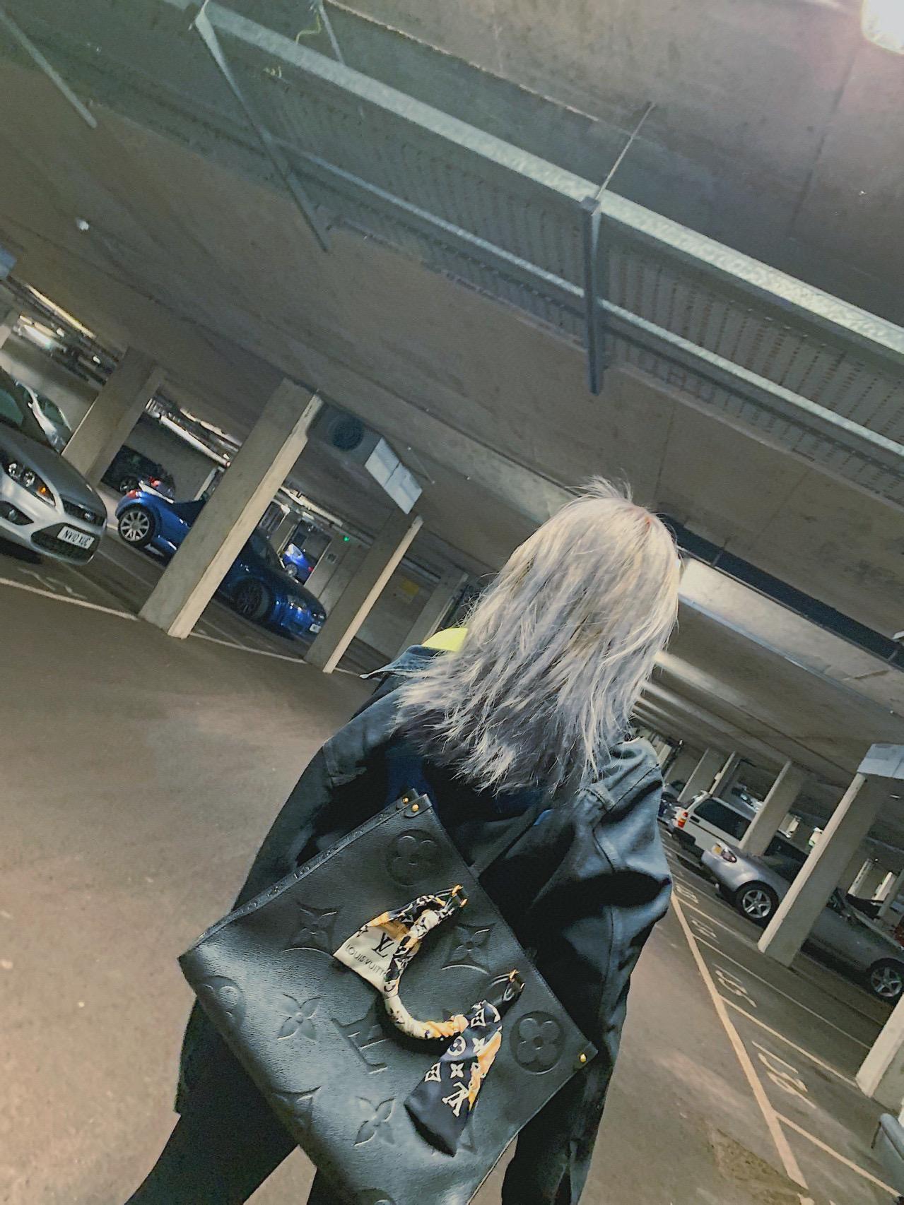 LV 黑色壓紋 ONTHEGO 大號手袋 M44925 Tote 購物袋黑色 41cm