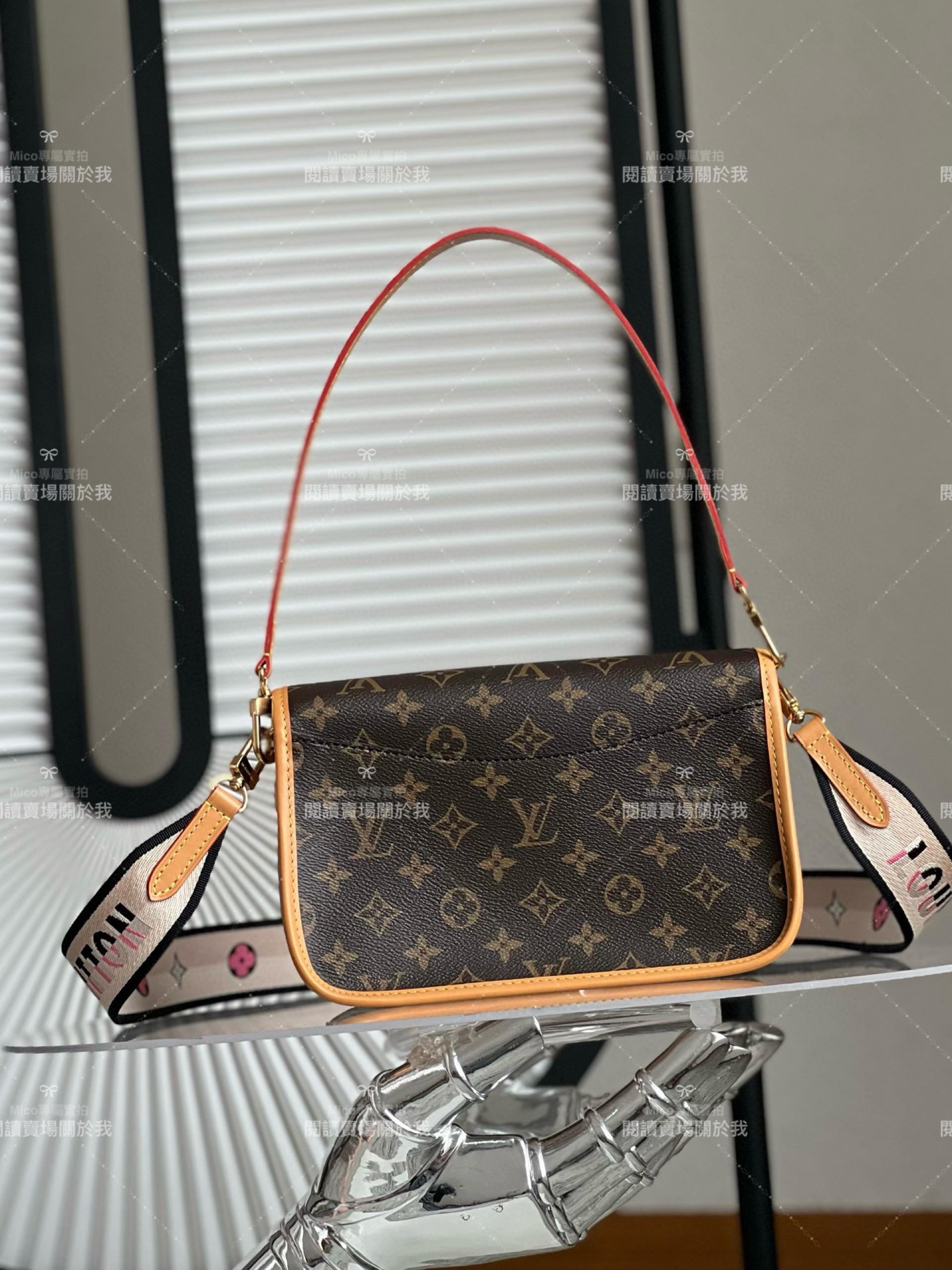 LV Diane 老花款手袋法棍包 M45985 法棍包 24cm 搭配寬肩帶