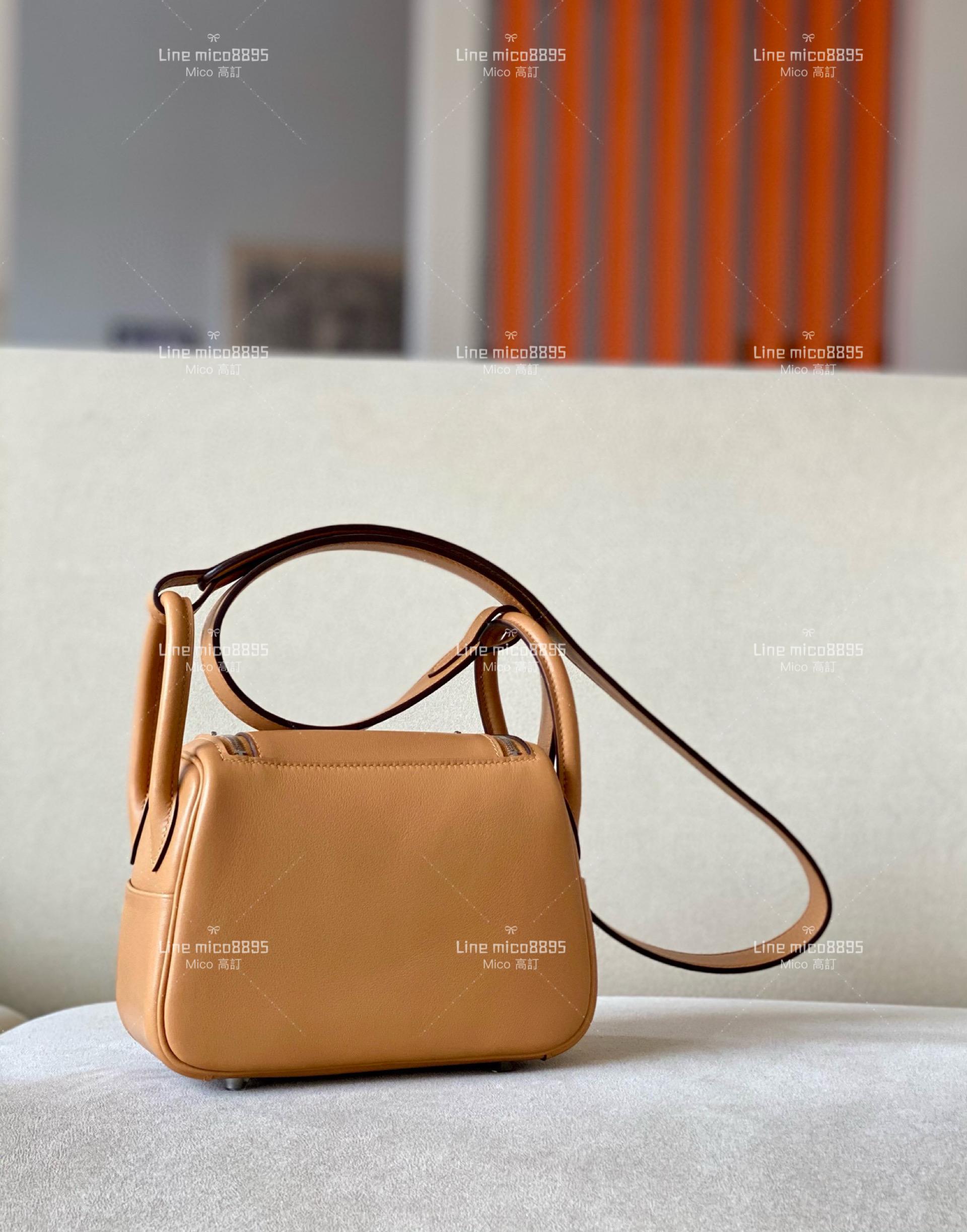 HERMES mini Lindy swift/OM奶茶色內拼X9錦葵紫/銀扣，全手工手縫