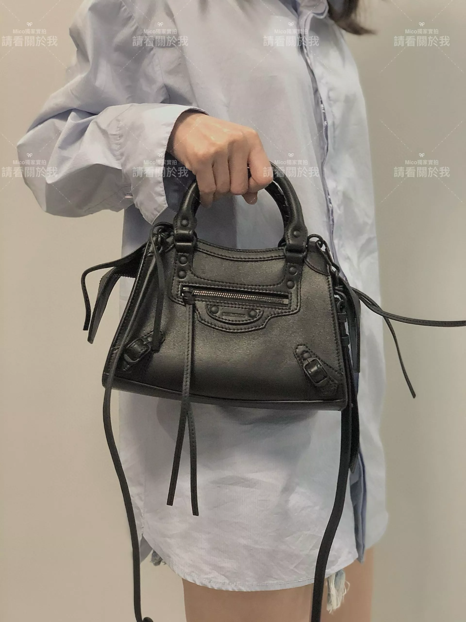 Balenciaga(巴黎世家)黑色平紋牛皮/黑釦 Neo Classic 機車包 22cm