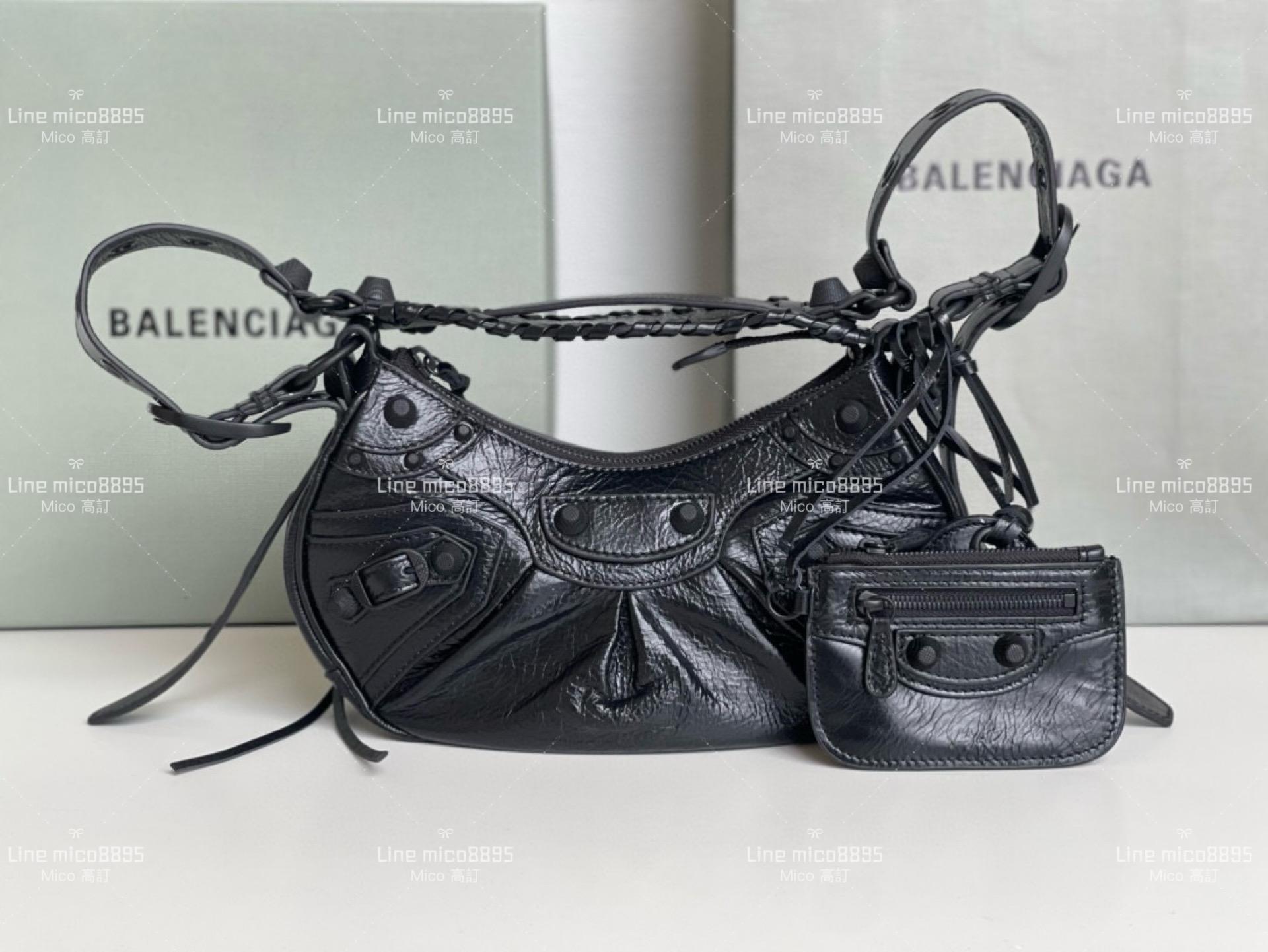 Balenciaga(巴黎世家) 爆裂紋/黑釦 26cm Le Cagole半月包/餃子包/機車包