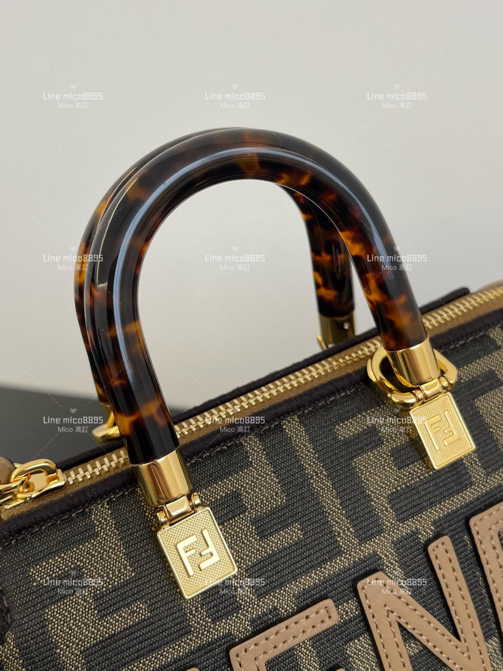 Fendi 老花Mini ByThe Way枕頭包 17cm