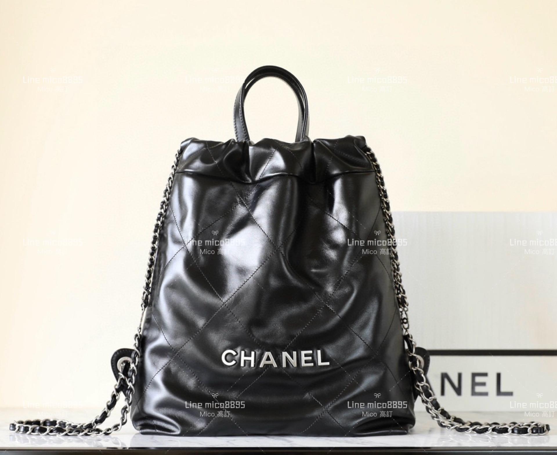 Chanel 新尺寸 小號 黑色/銀釦 22Bag 小牛皮雙肩包/背包