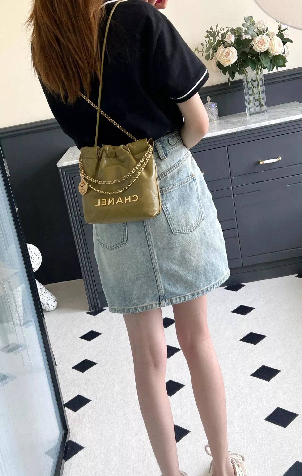 Chanel 手工坊系列 mini22Bag 牛油果綠/金釦 尺寸：𝟣𝟫*𝟤𝟢*𝟨 𝖼𝗆