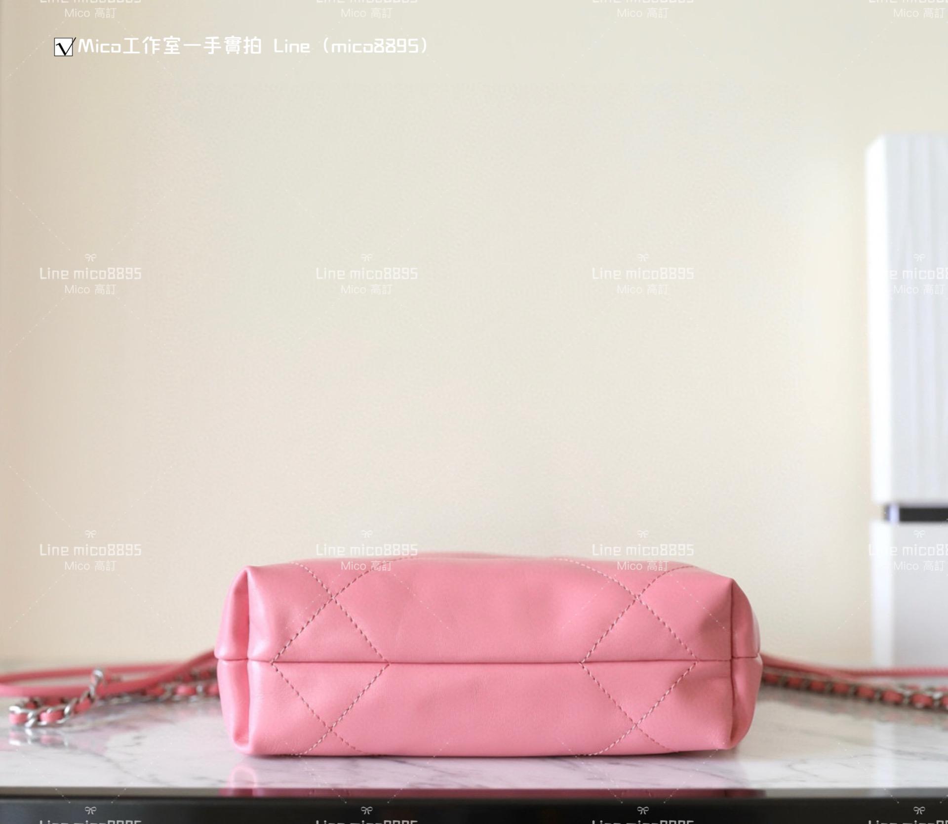 Chanel 手工坊系列 mini22Bag 粉色/銀釦 尺寸：𝟣𝟫*𝟤𝟢*𝟨 𝖼𝗆