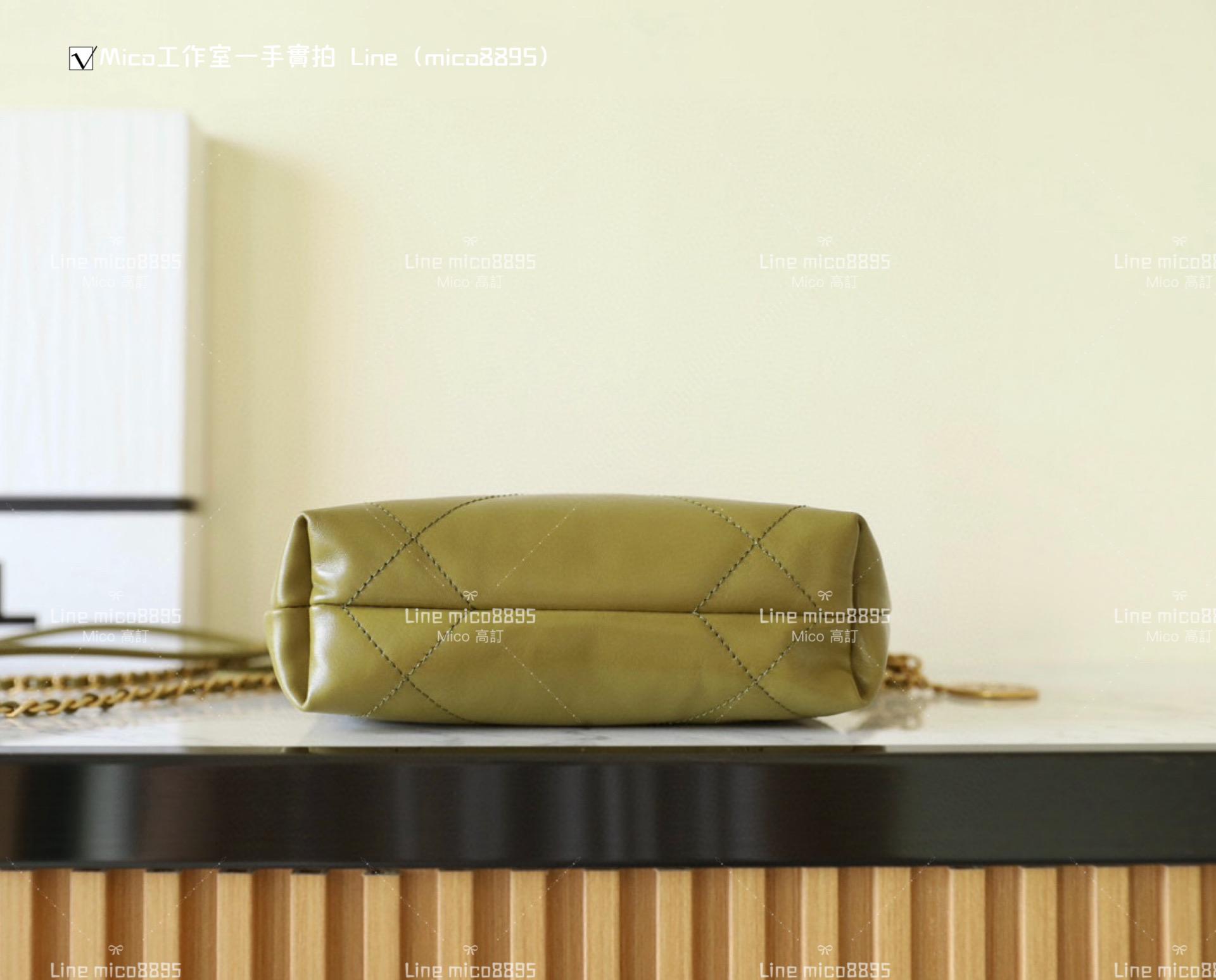 Chanel 手工坊系列 mini22Bag 牛油果綠/金釦 尺寸：𝟣𝟫*𝟤𝟢*𝟨 𝖼𝗆