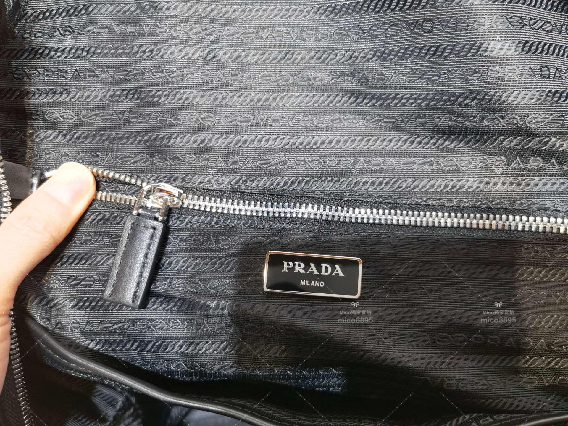 Prada Saffiano皮革材質，可調式皮肩帶 雙肩書包 商務肩背包 size:30cm