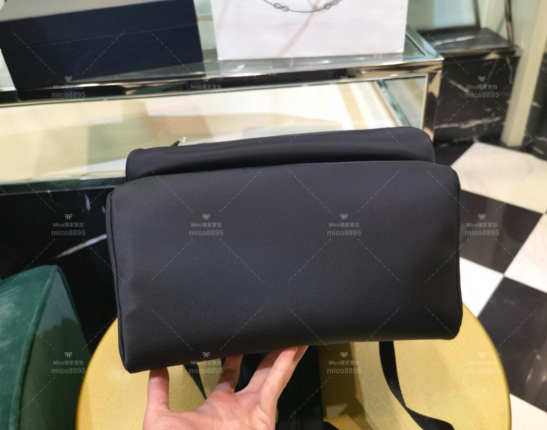 Prada 新款 黑色 尼龍雙肩背包/旅行包 輕巧方便 31cm