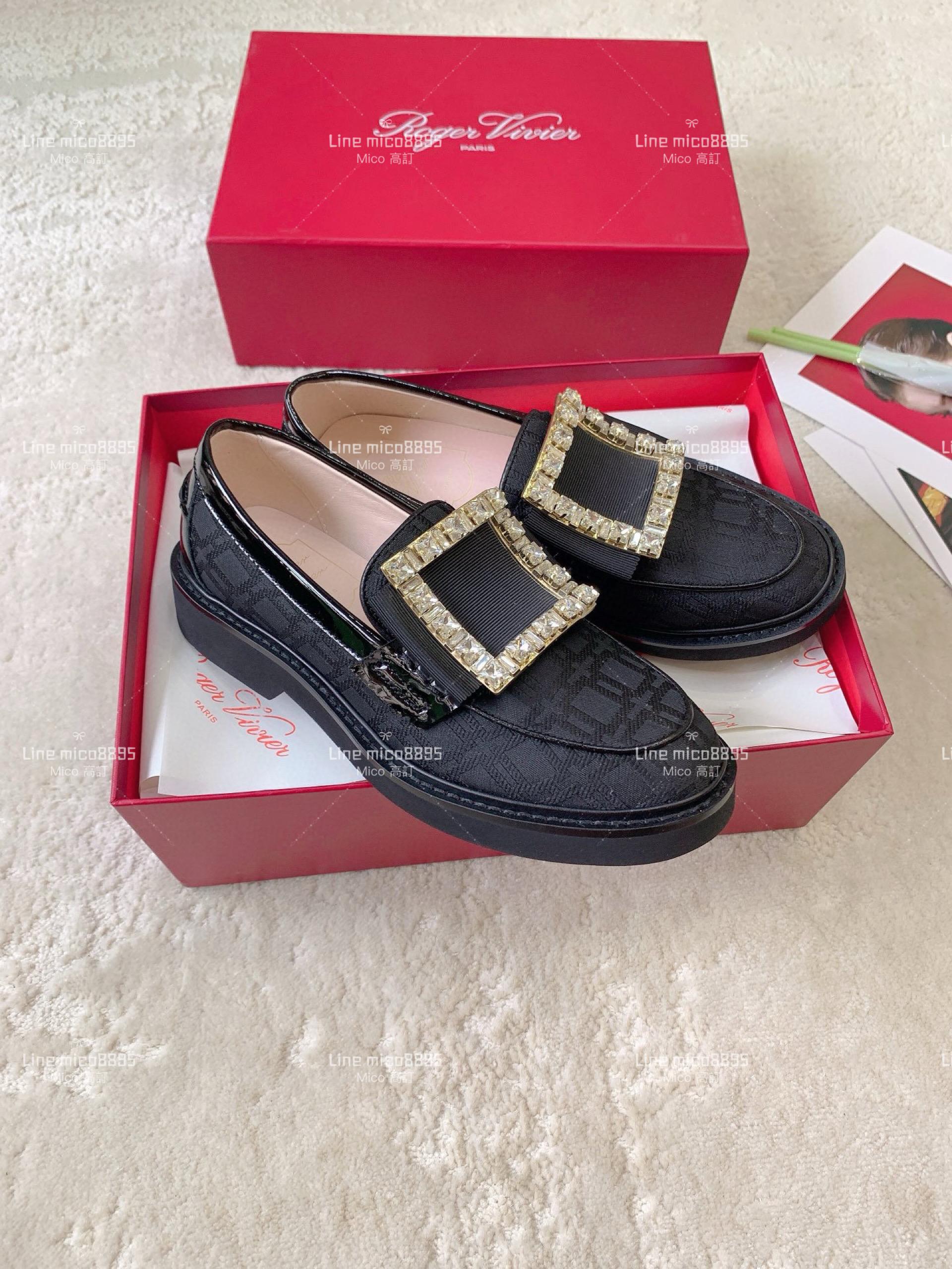 Roger Vivier | RV Yorkdale 新款樂福鞋 布面暗紋/鑽釦 休閒鞋/女鞋 35-40