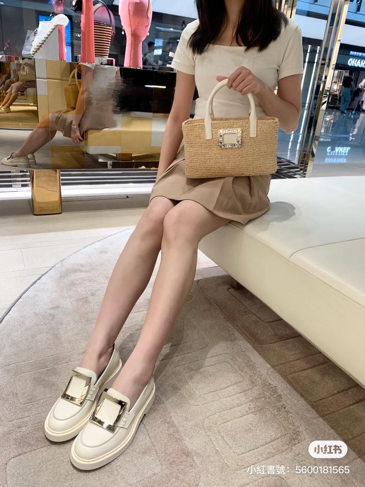 Roger Vivier | RV Yorkdale 奶油白/方釦 新款樂福鞋 休閒鞋/女鞋 35-40