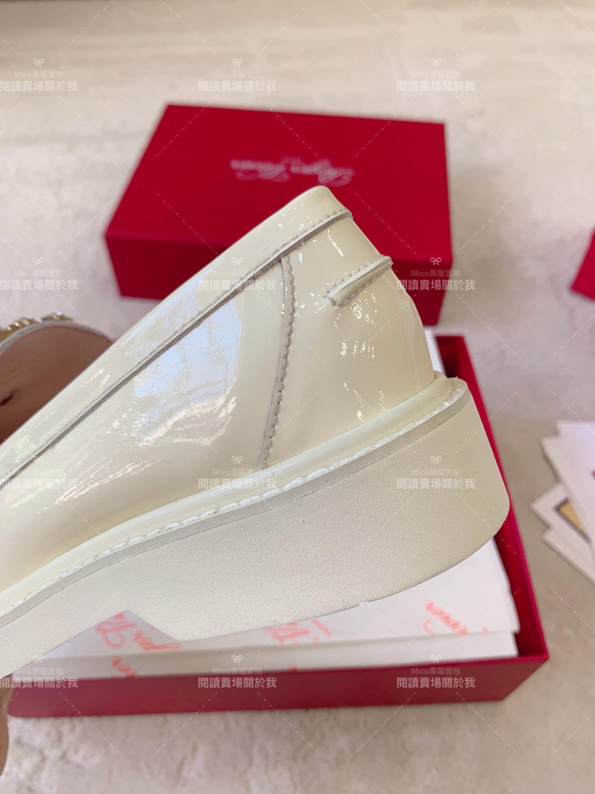 Roger Vivier | RV Yorkdale 奶油白/鑽釦 新款樂福鞋 休閒鞋/女鞋 35-40