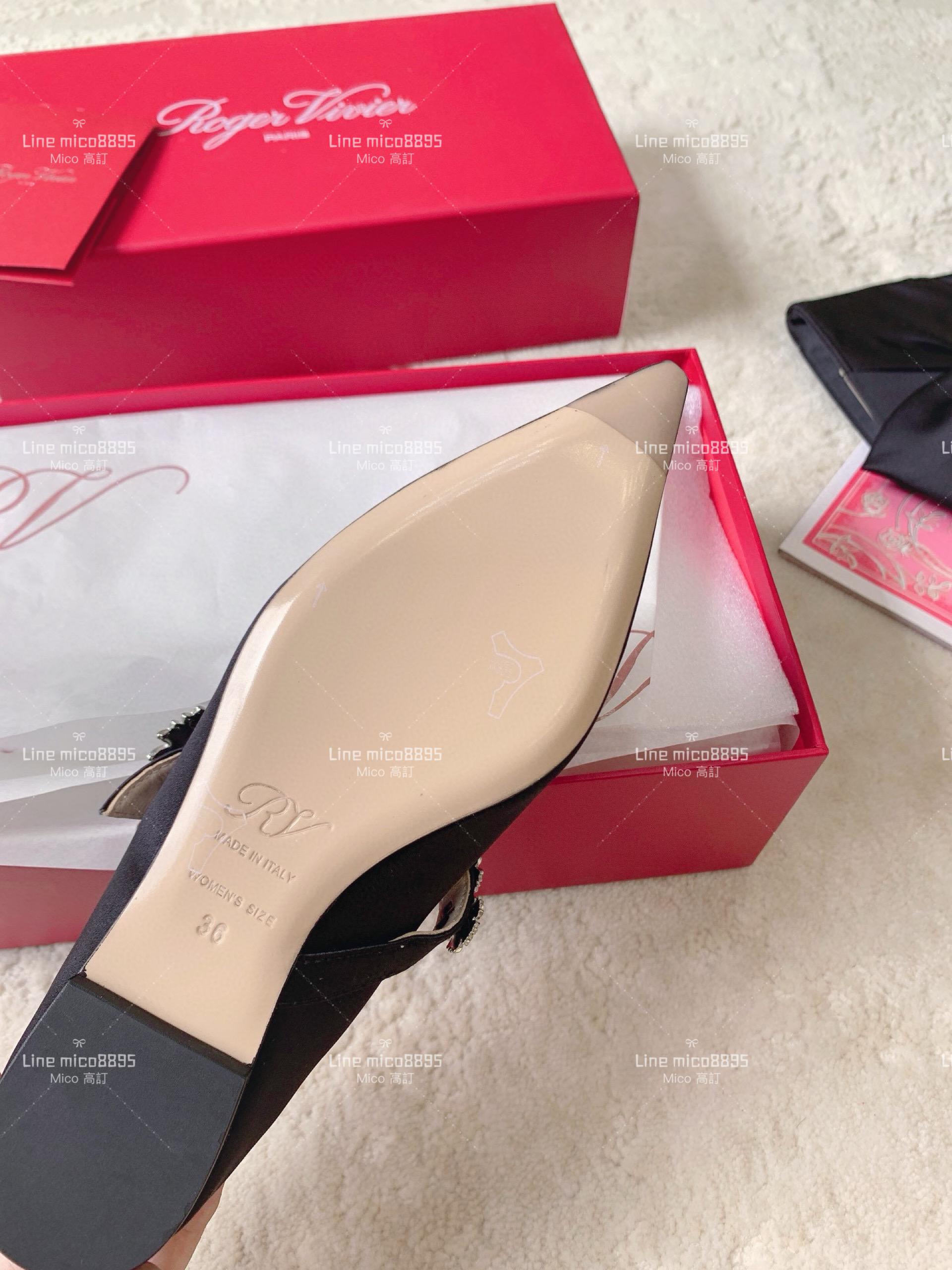 Roger Vivier | RV 黑色真絲 花朵鑽釦真絲平底鞋 34-40