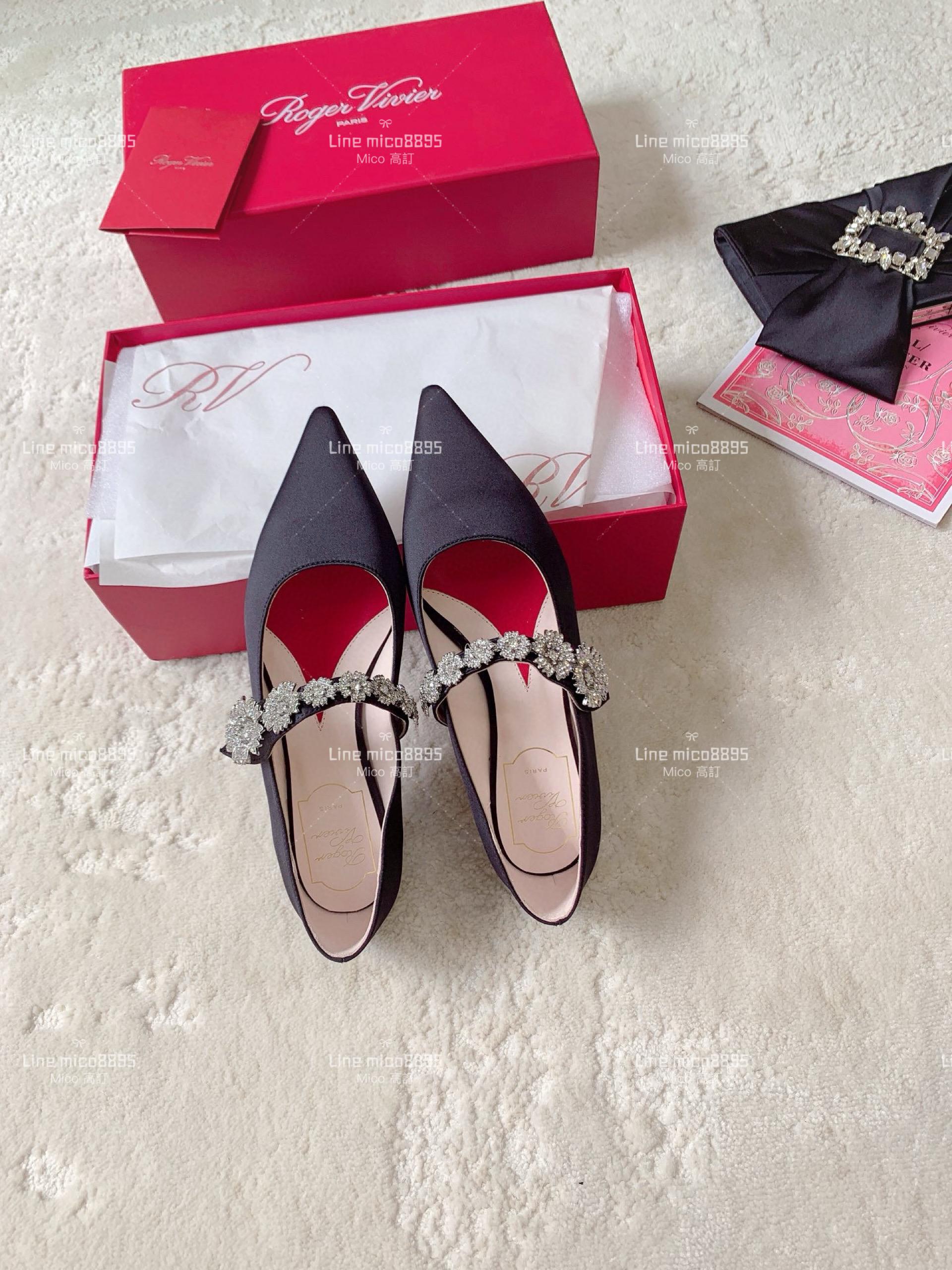 Roger Vivier | RV 黑色真絲 花朵鑽釦真絲平底鞋 34-40
