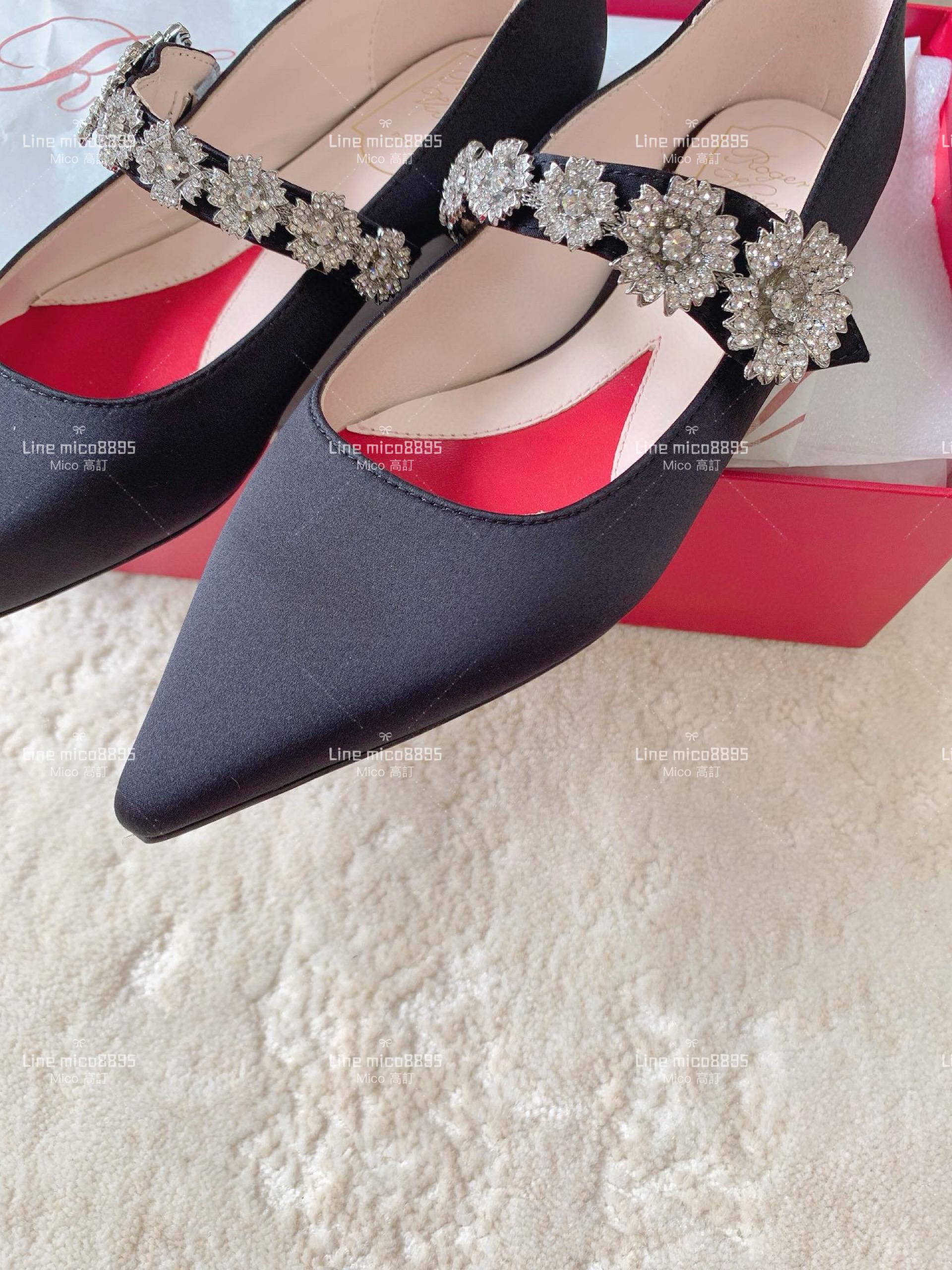 Roger Vivier | RV 黑色真絲 花朵鑽釦真絲平底鞋 34-40
