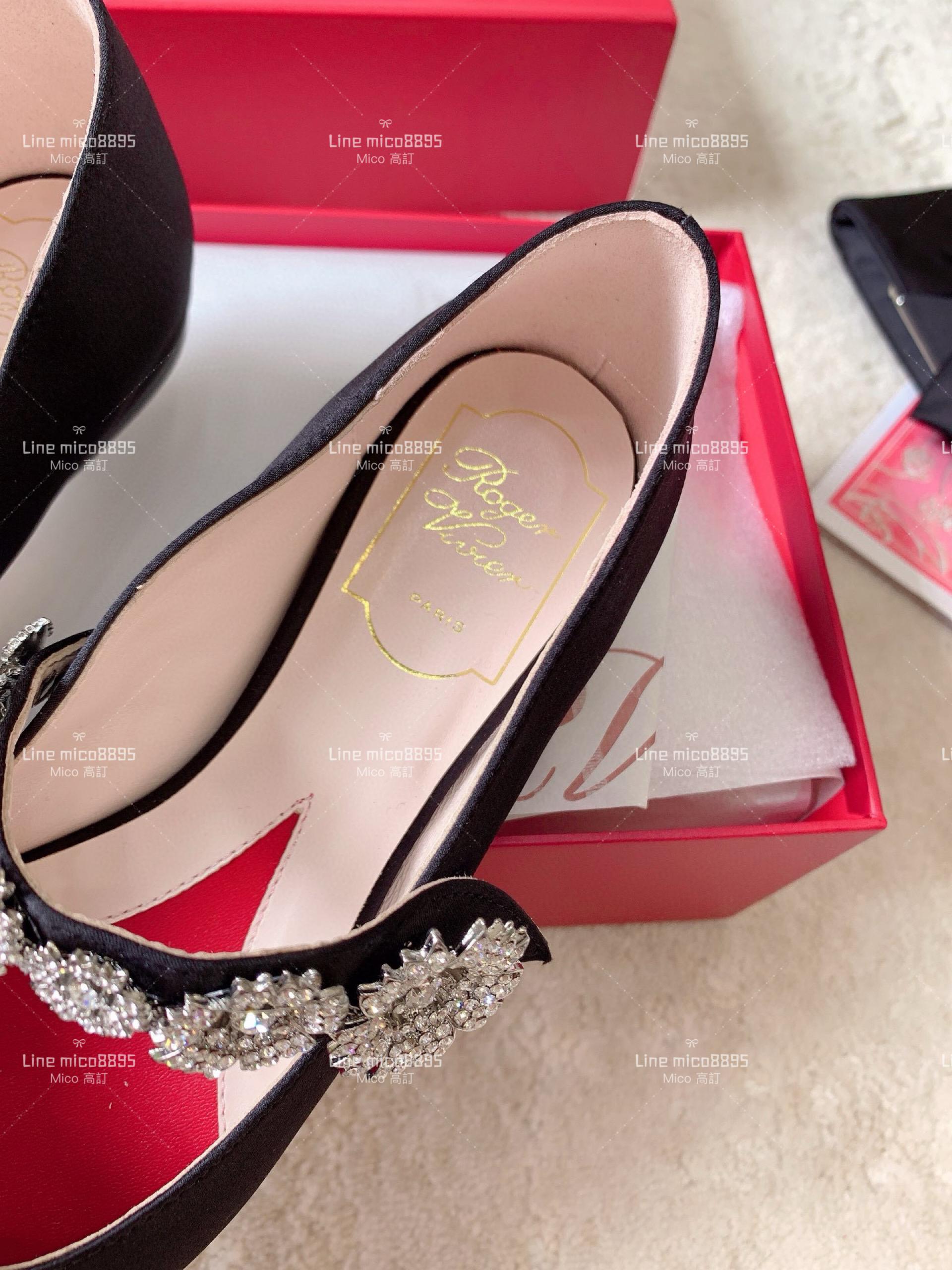 Roger Vivier | RV 黑色真絲 花朵鑽釦真絲平底鞋 34-40