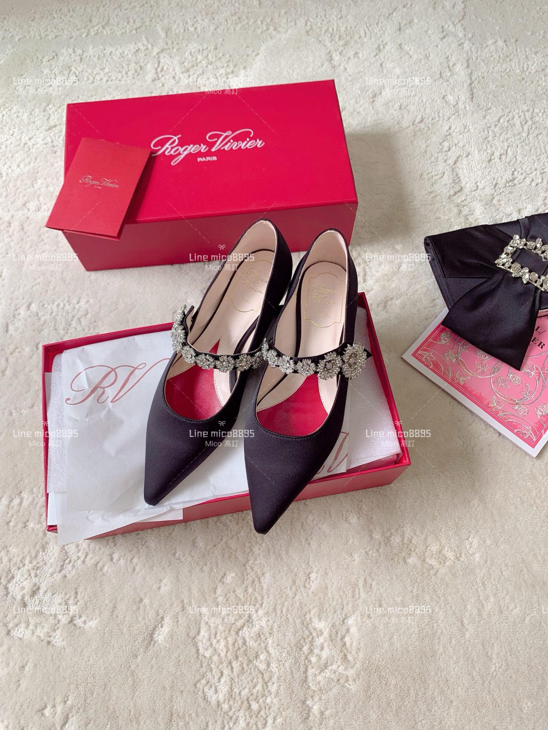 Roger Vivier | RV 黑色真絲 花朵鑽釦真絲平底鞋 34-40