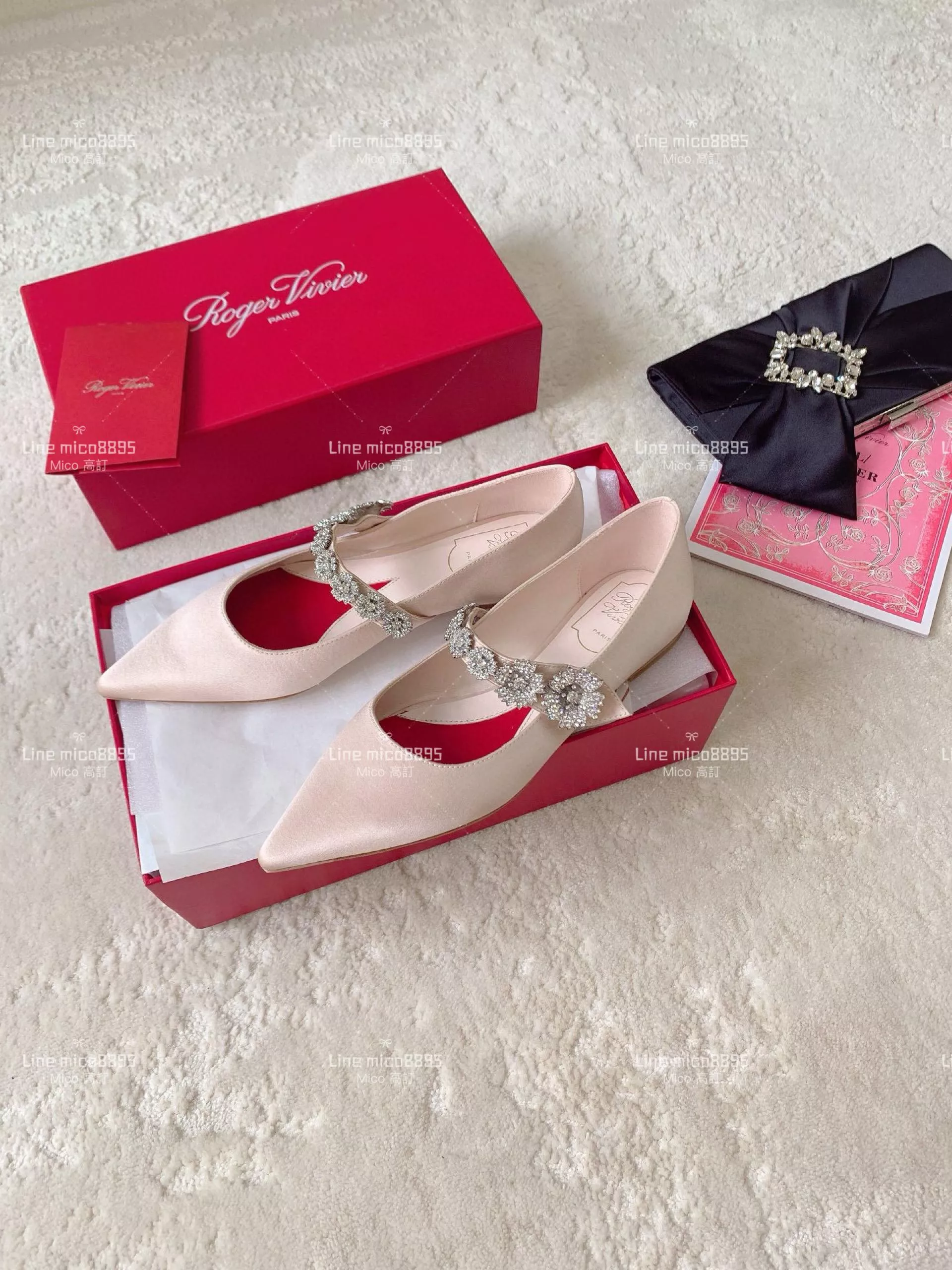 Roger Vivier | RV 杏色真絲 花朵鑽釦真絲平底鞋 34-40