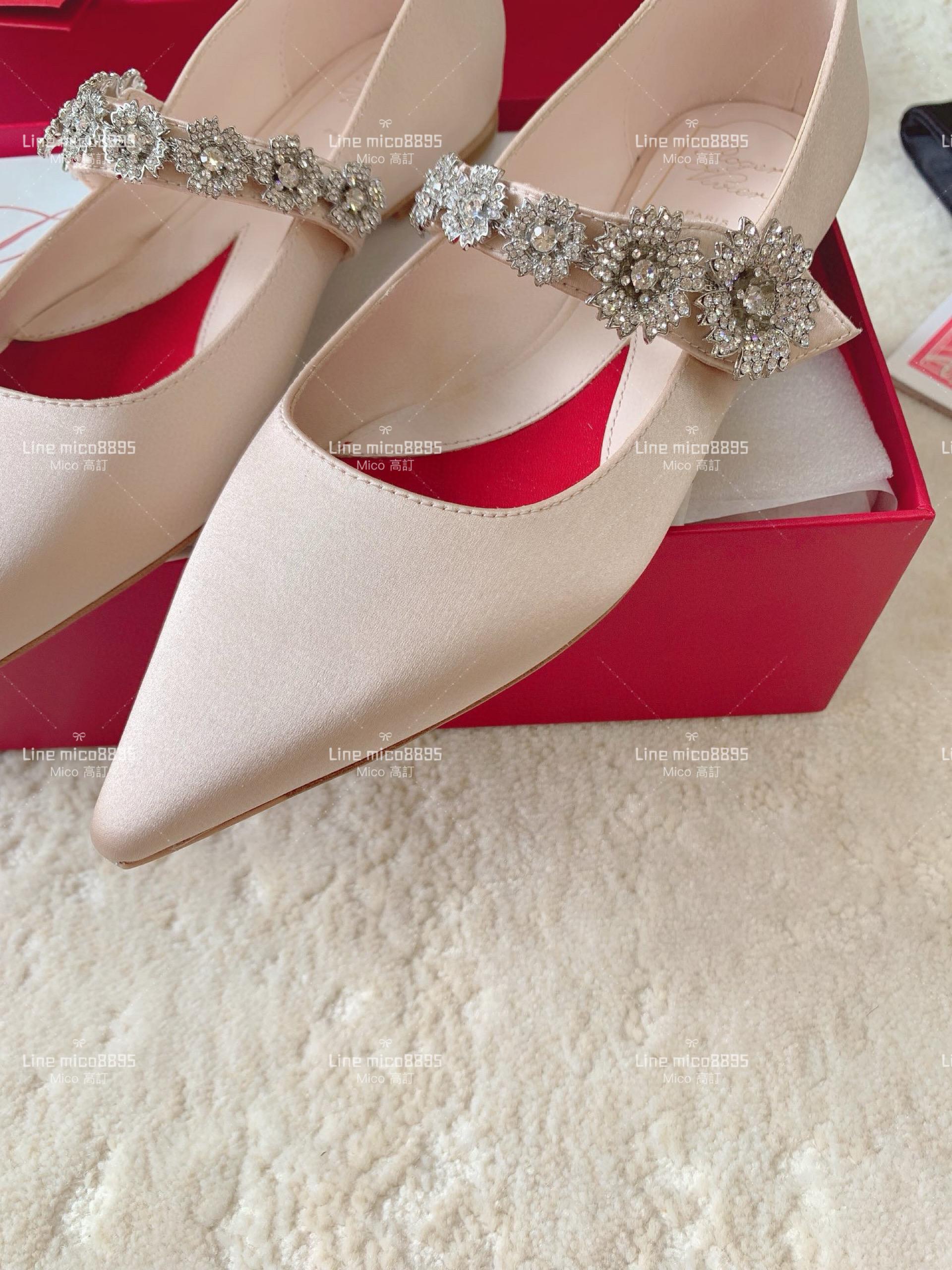 Roger Vivier | RV 杏色真絲 花朵鑽釦真絲平底鞋 34-40