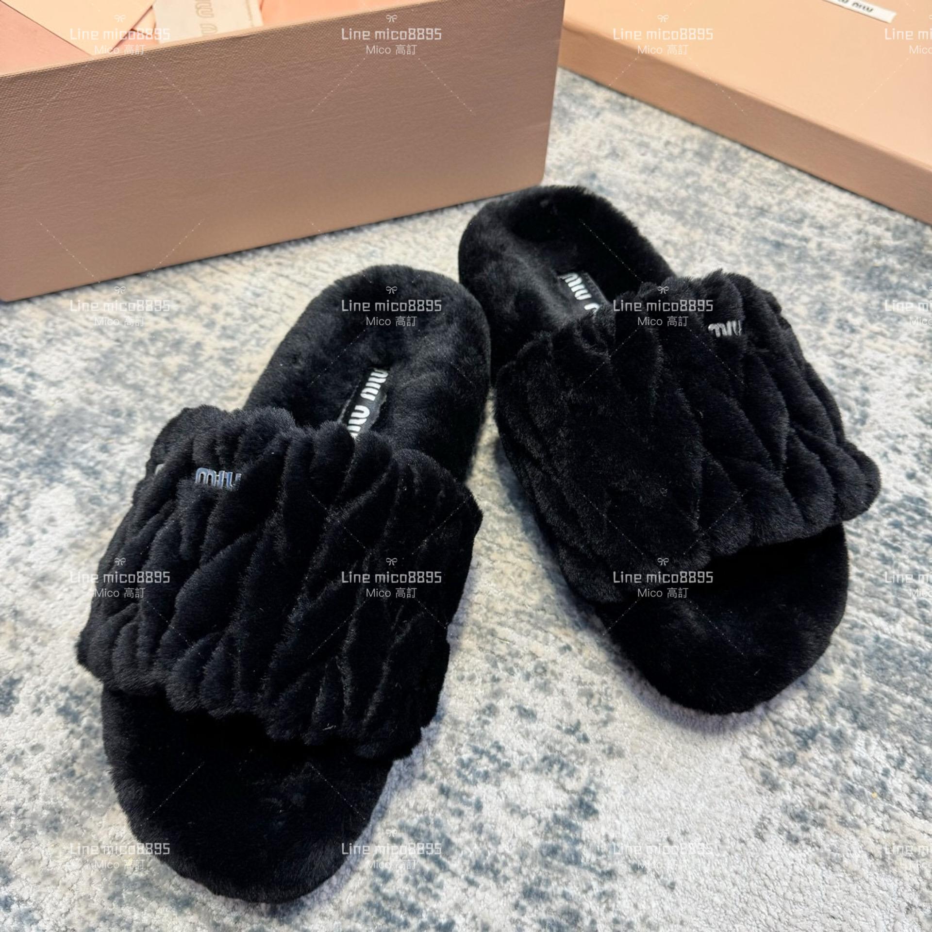 Miu miu 秋冬新品 字母羊毛拖鞋 黑色 純皮毛一體羔羊毛拖鞋 毛毛拖 35-39