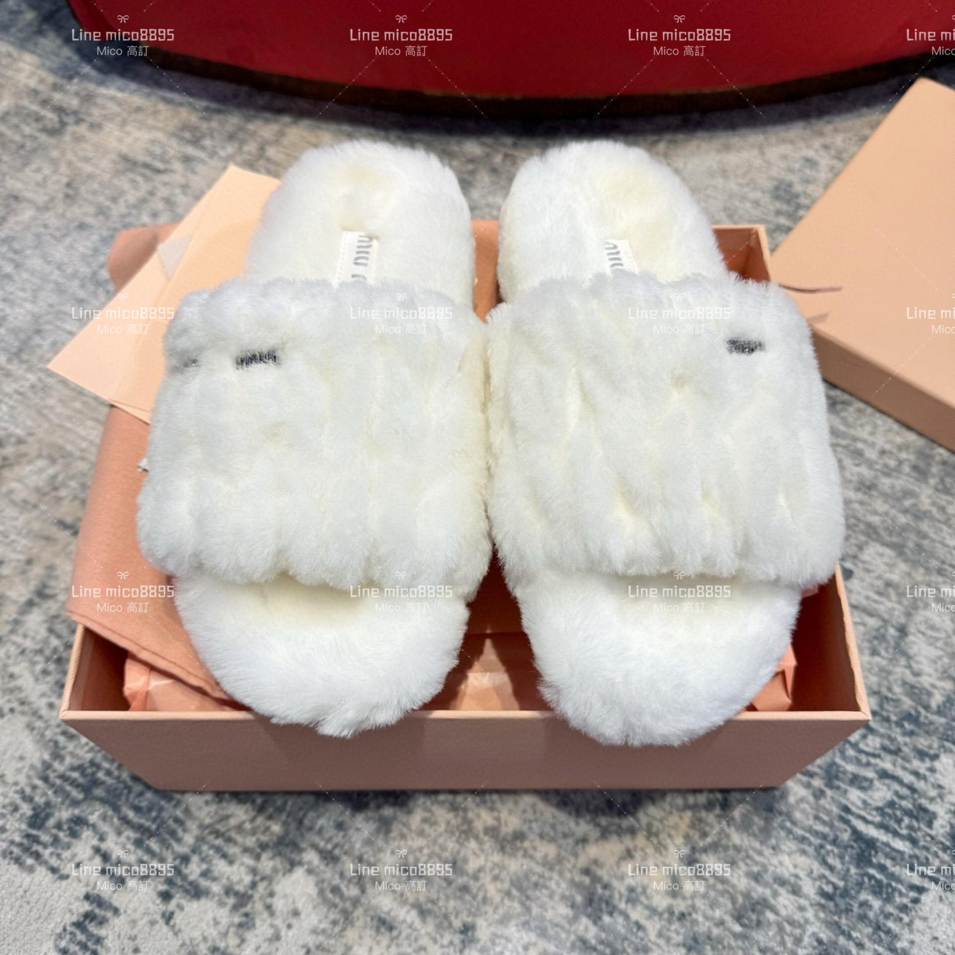 Miu miu 秋冬新品 字母羊毛拖鞋 白色 純皮毛一體羔羊毛拖鞋 毛毛拖 35-39