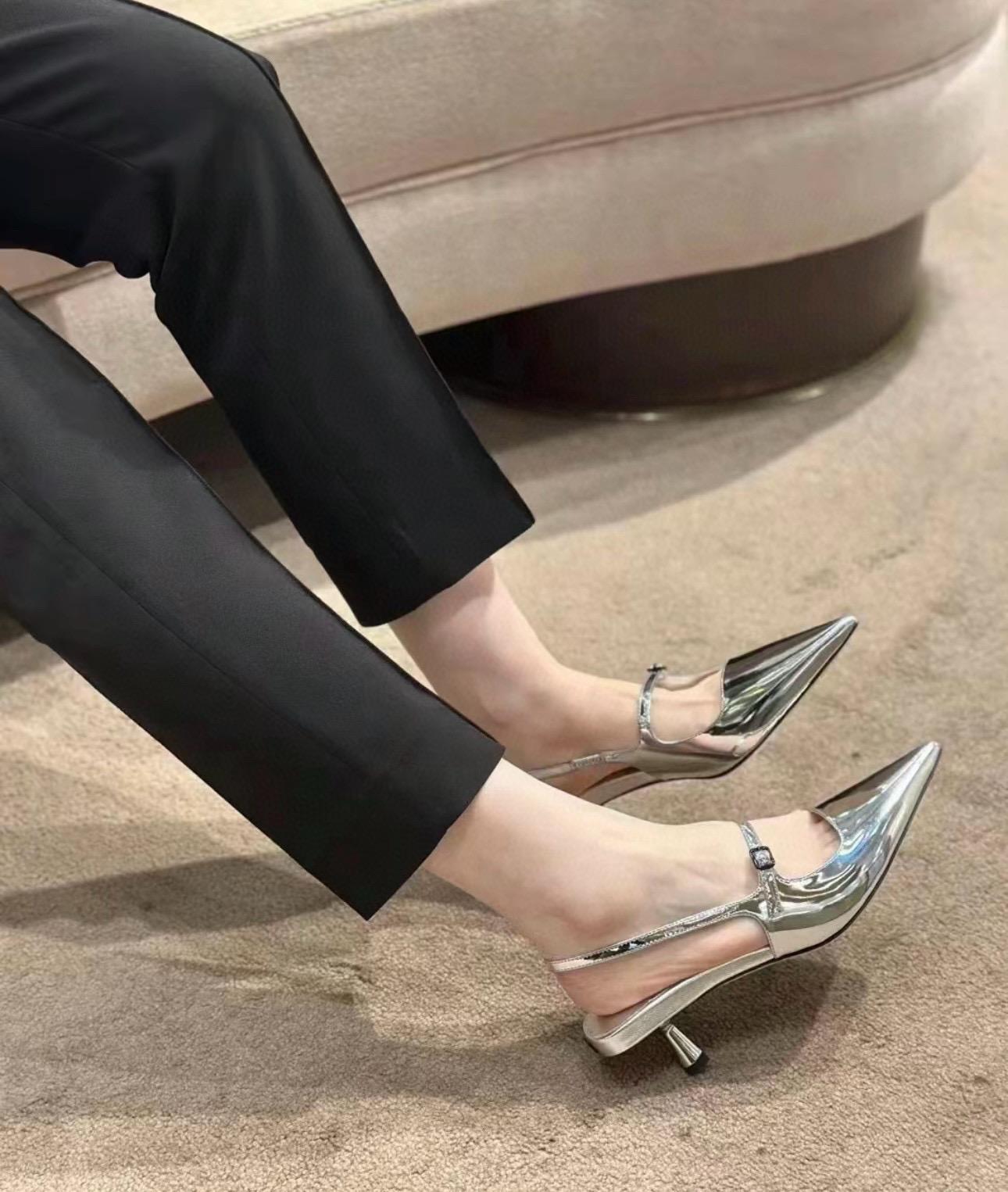 JIMMY CHOO 銀色 尖頭繫帶漆皮低跟涼鞋 35-40 4.5cm