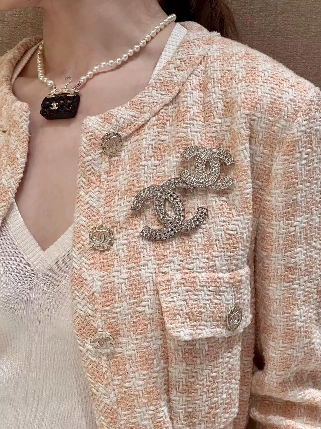 CHANEL 手工拉絲工藝 鑽款雙C胸針