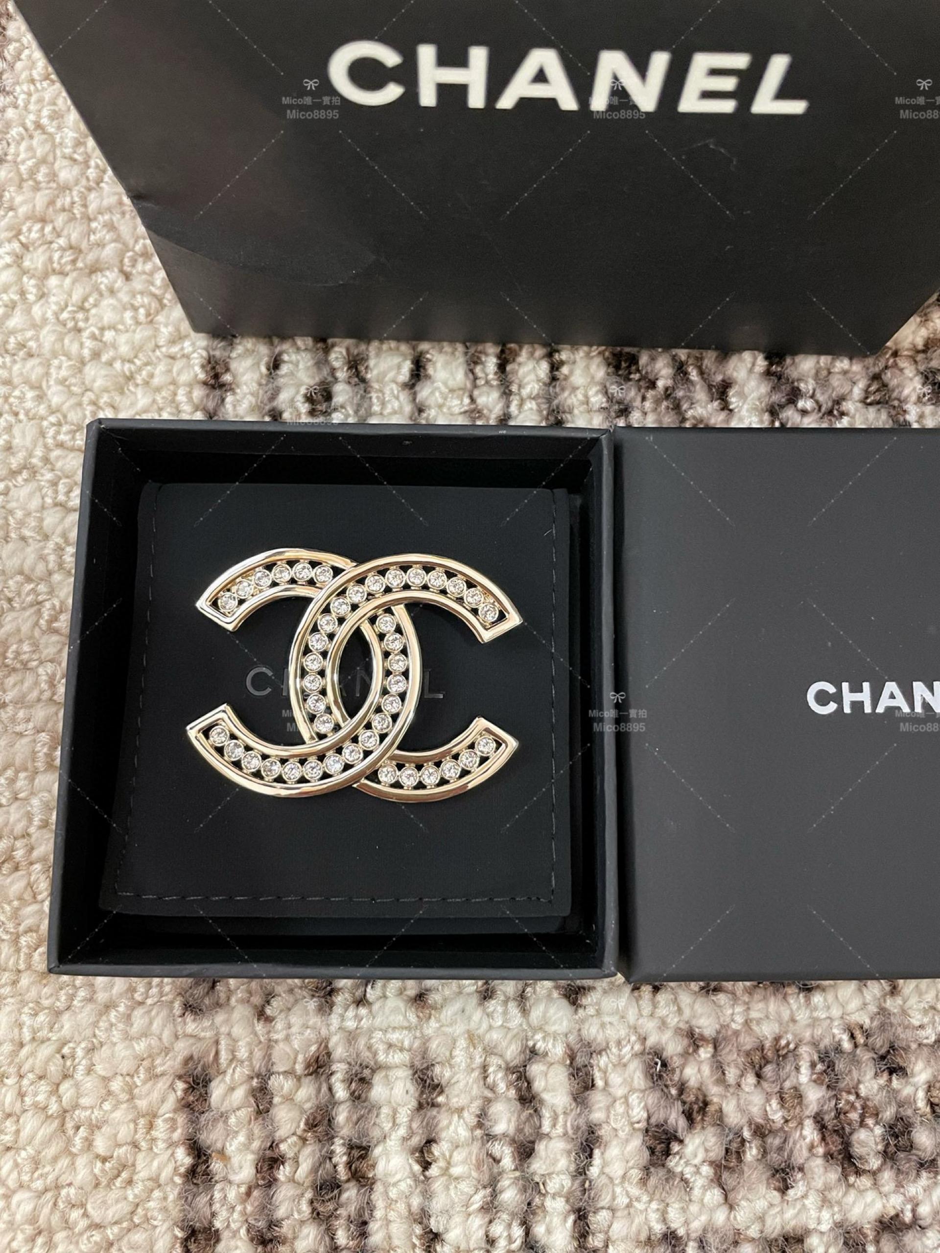 CHANEL 手工拉絲工藝 鑽款雙C胸針