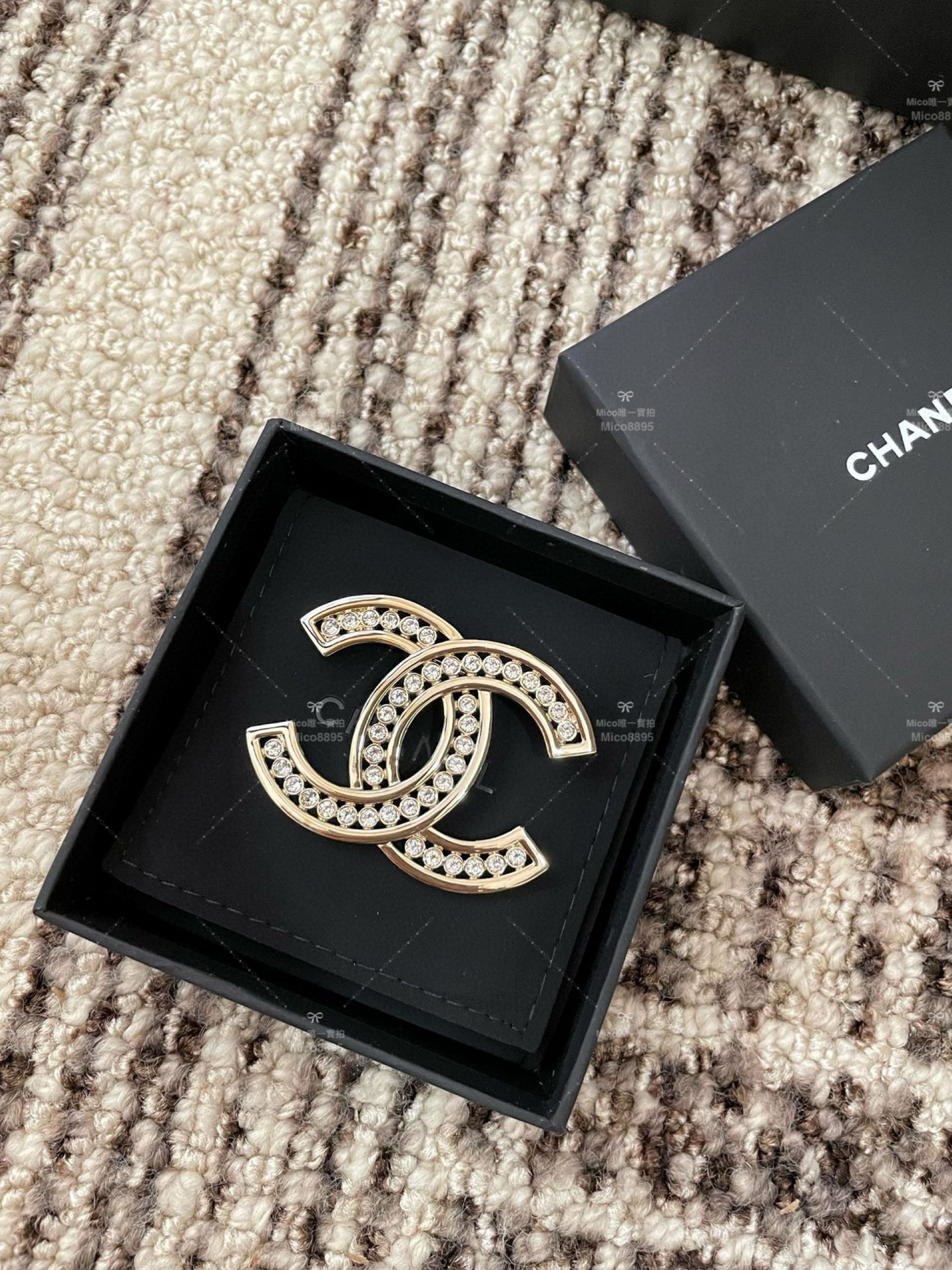 CHANEL 手工拉絲工藝 鑽款雙C胸針