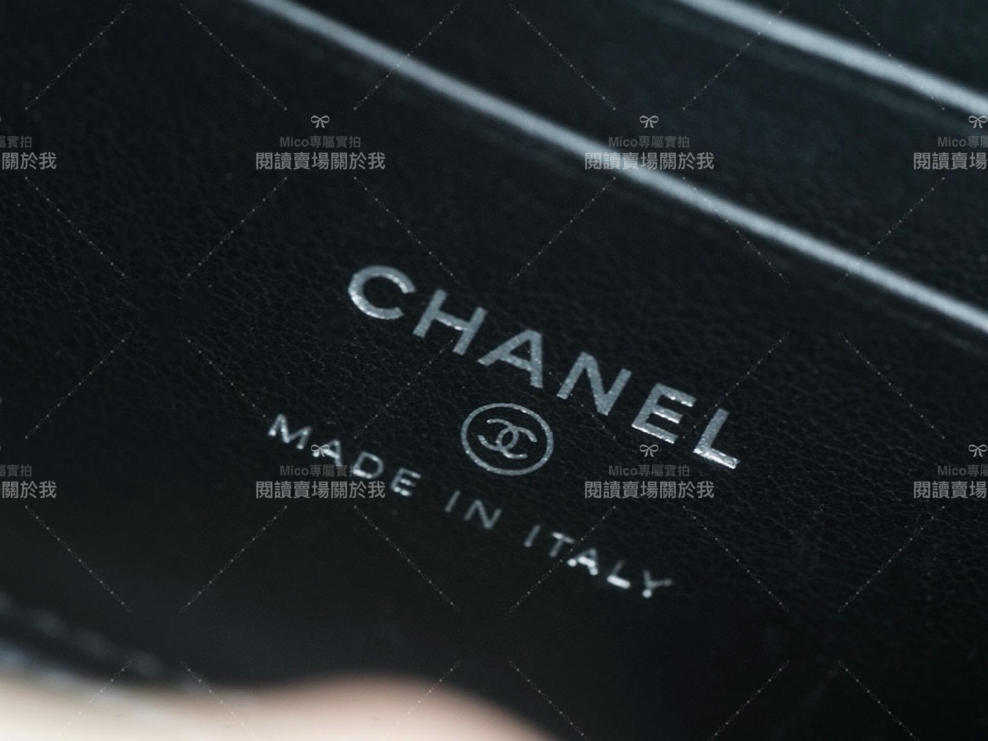 CHANEL 23k 水鑽手柄長盒子化妝包 牛皮/黑色 17cm