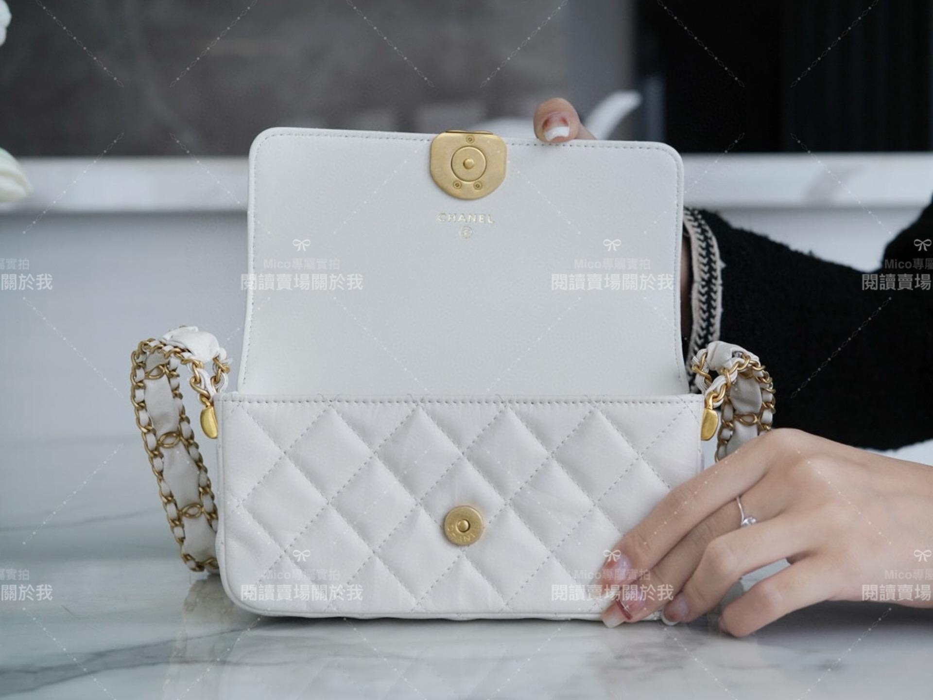 CHANEL 23k 秋冬系列19 寬肩帶法棍包 白色 17.5cm