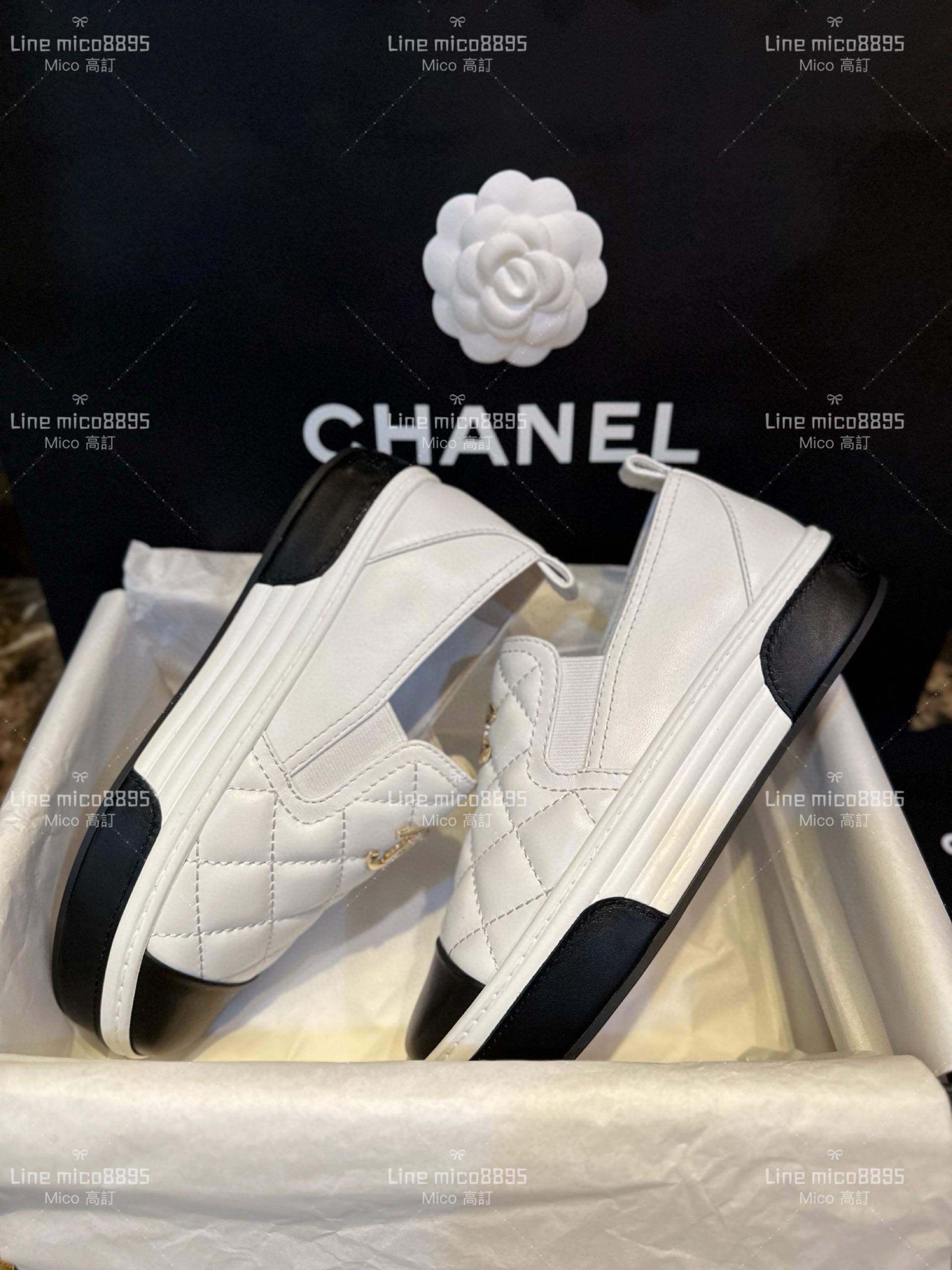 高訂款▫️CHANEL 𝟐𝟑𝐏 厚底黑白拼色小羊皮菱格樂福鞋 平底便鞋 35-41