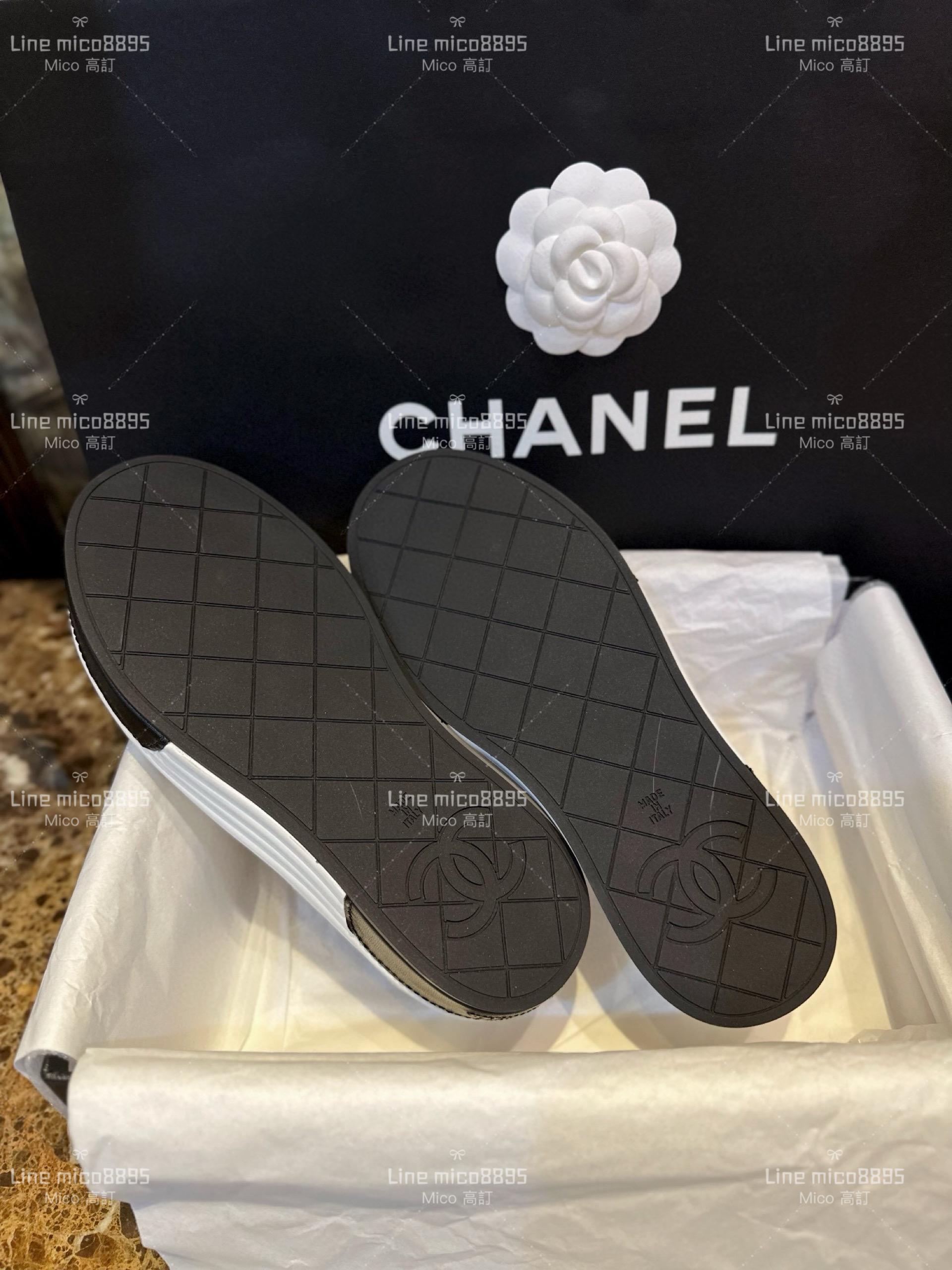 高訂款▫️CHANEL 𝟐𝟑𝐏 厚底黑白拼色小羊皮菱格樂福鞋 平底便鞋 35-41