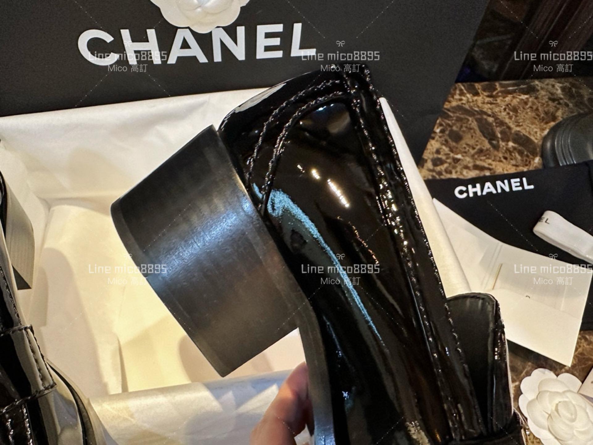 高訂款▫️CHANEL 學院風 𝟐𝟑𝐂漆皮愛心金釦樂福鞋 增高5cm