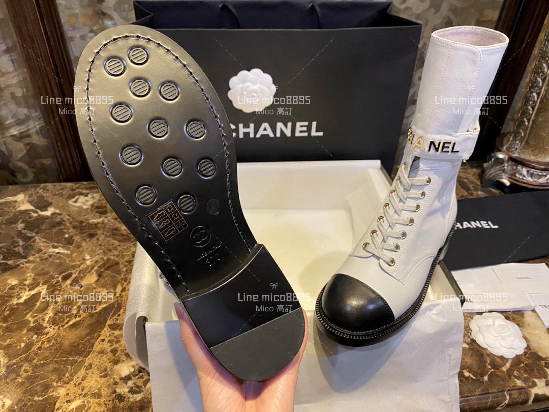 高訂款▫️CHANEL 灰白色 秋冬字母𝗟𝗼𝗴𝗼系帶靴 35-40 中筒靴