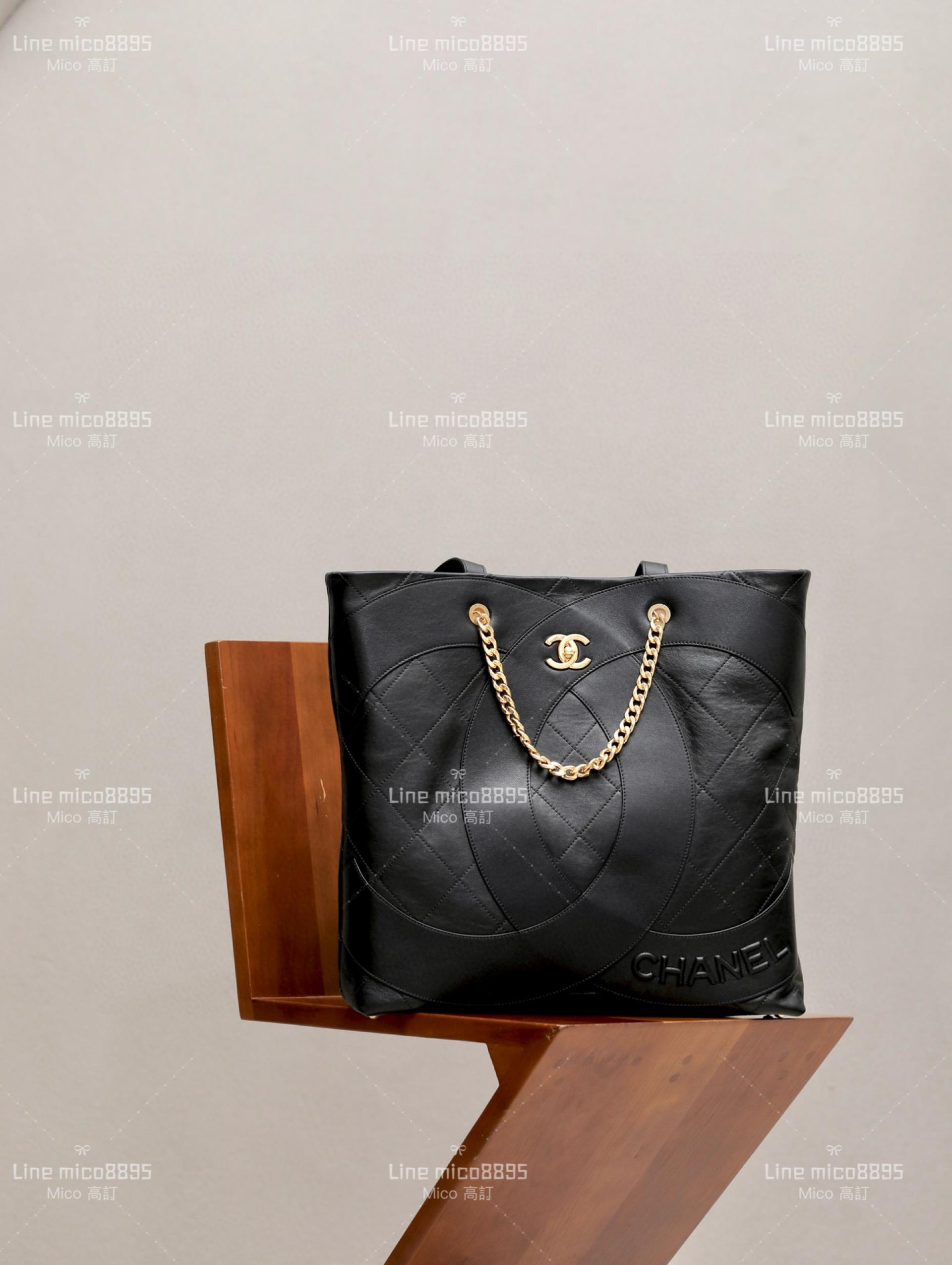 CHANEL 23c（雙C大logo tote 購物袋）黑色牛皮 尺寸：41*44*8Cm