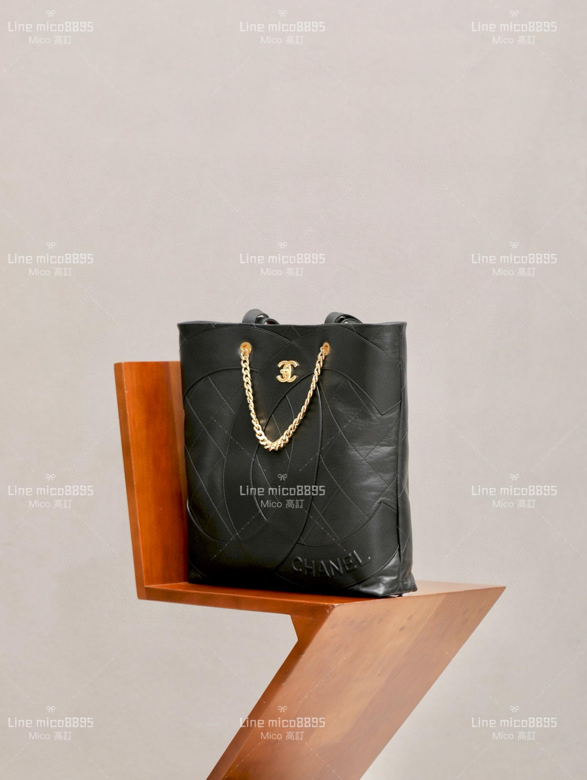 CHANEL 23c（雙C大logo tote 購物袋）黑色牛皮 尺寸：41*44*8Cm