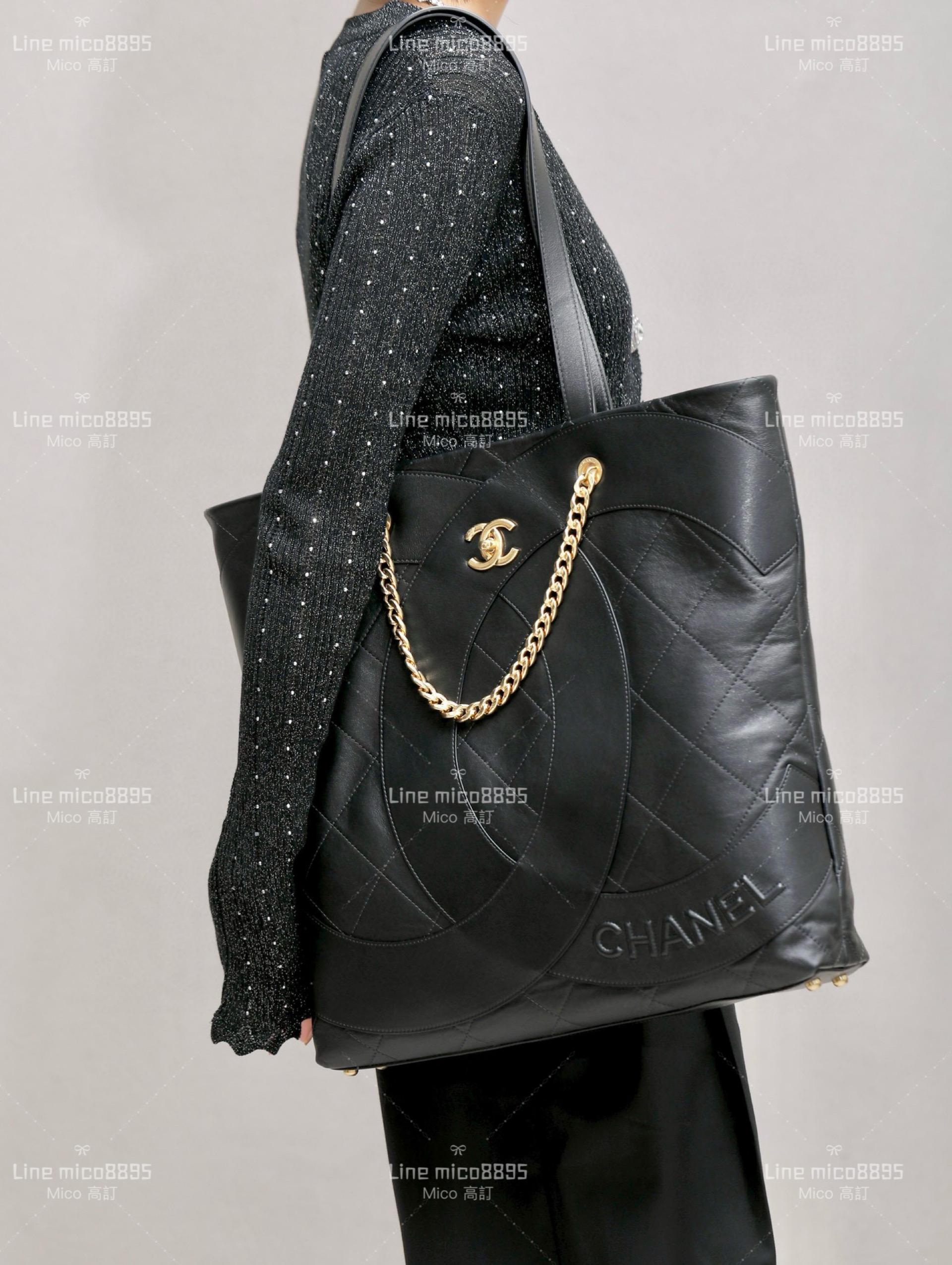 CHANEL 23c（雙C大logo tote 購物袋）黑色牛皮 尺寸：41*44*8Cm