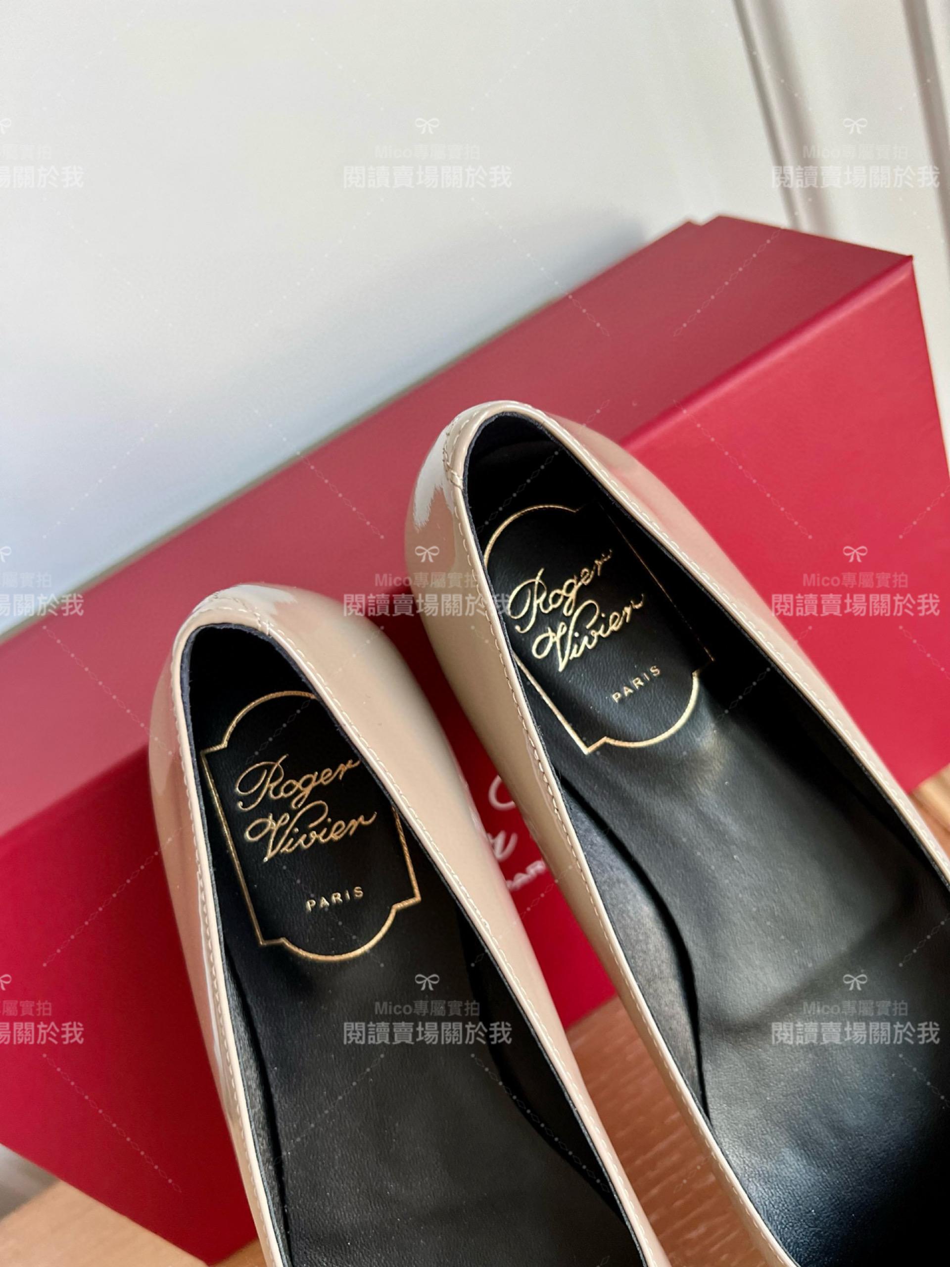 Roger vivier Trompette 大象灰 漆皮金屬搭扣芭蕾舞平底鞋 女鞋 35-39