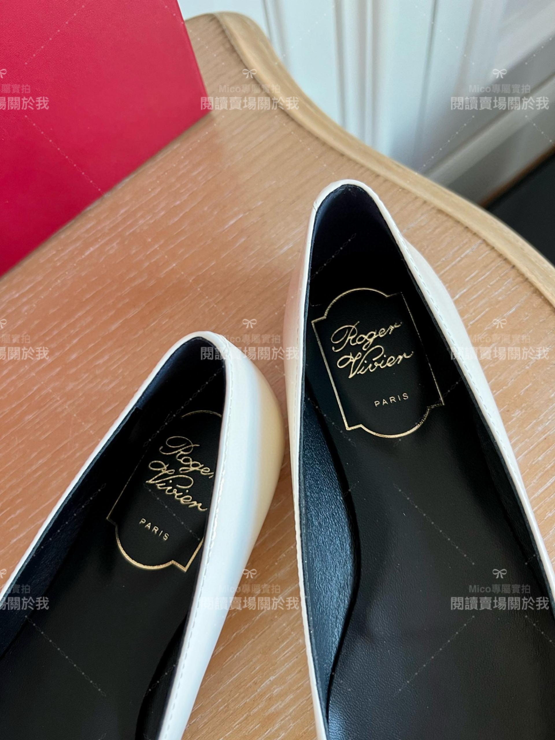 Roger vivier Trompette 奶油白 漆皮金屬搭扣芭蕾舞平底鞋 女鞋 35-39