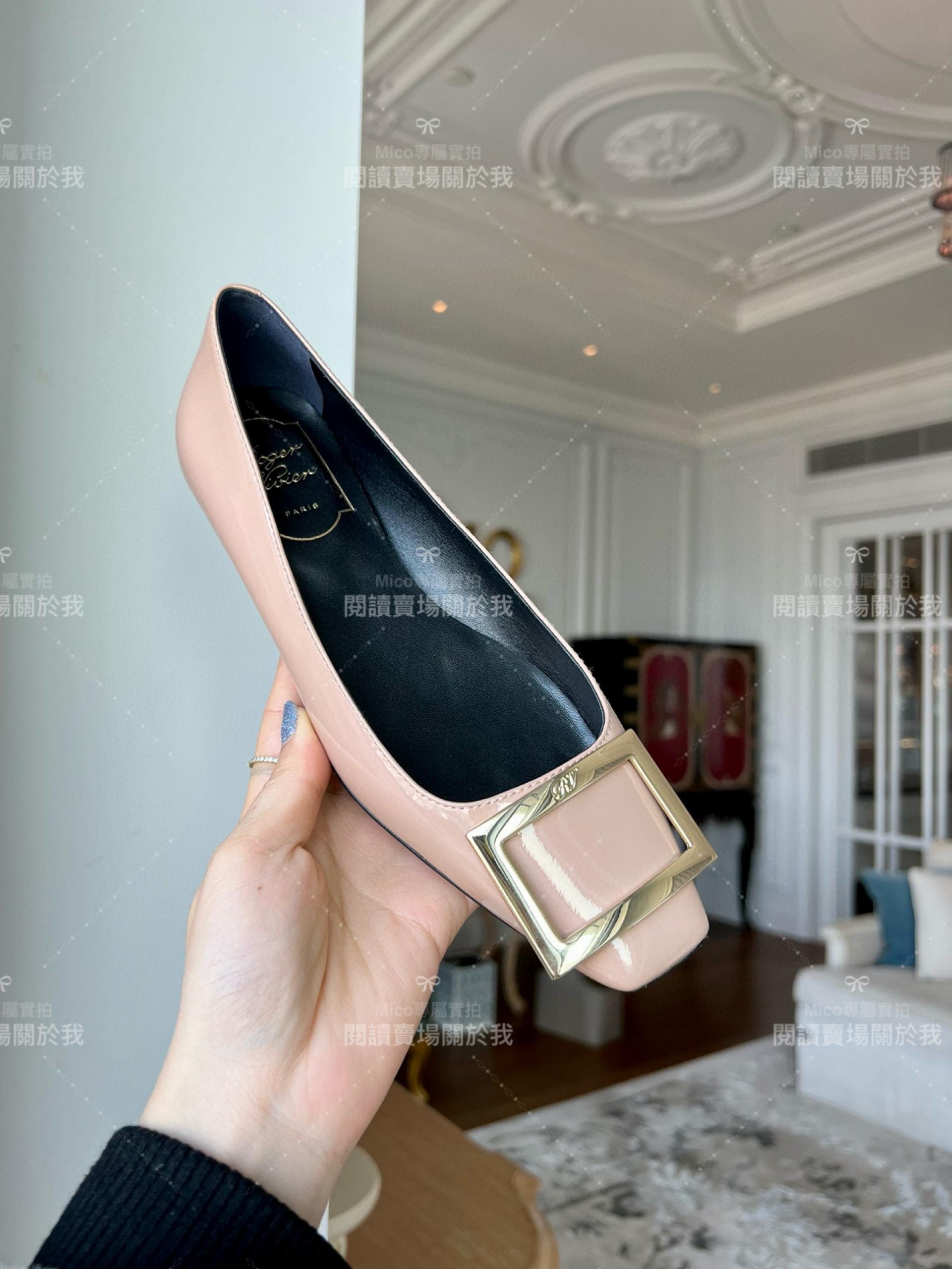 Roger vivier Trompette 裸粉色漆皮金屬搭扣芭蕾舞平底鞋 女鞋 35-39