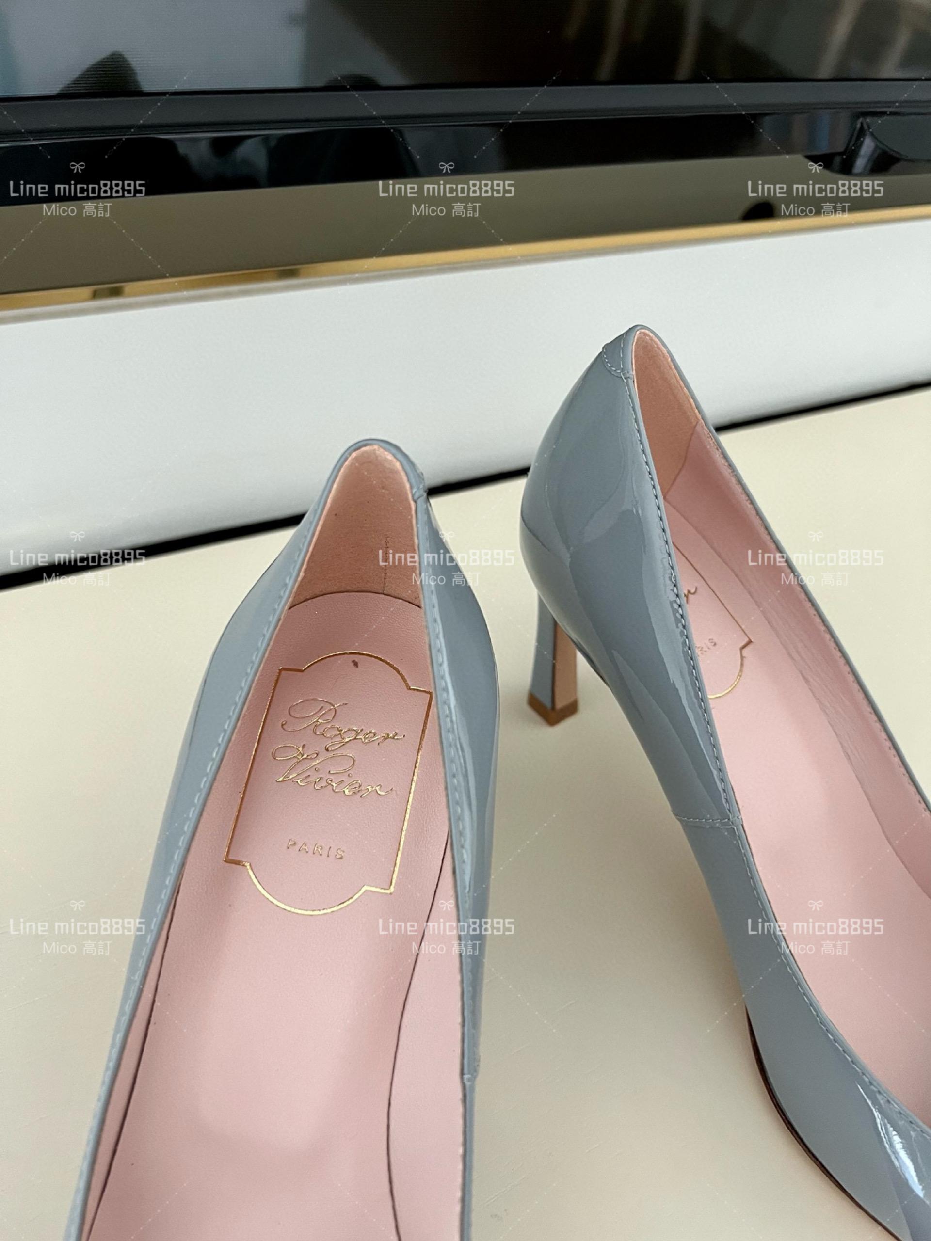 Roger vivier 煙灰色 Belle Trompette 漆皮金屬扣高跟鞋 香蕉跟7cm  35-39