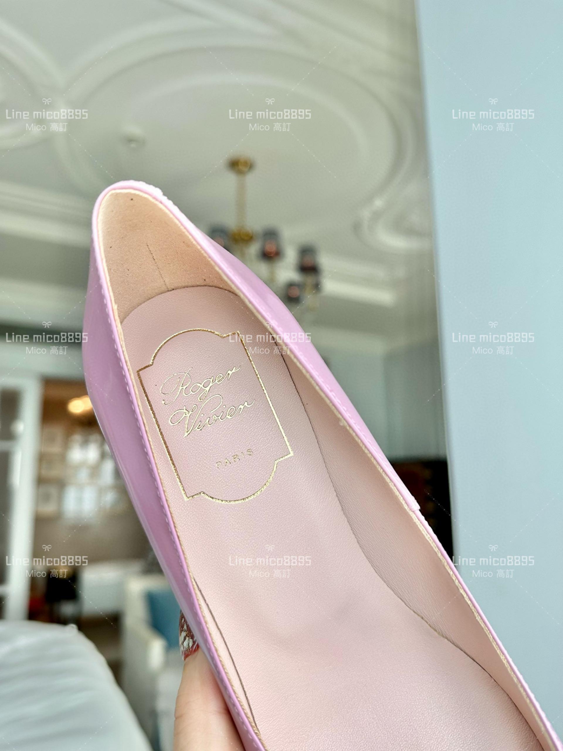 Roger vivier 香芋粉 Belle Trompette 漆皮金屬扣高跟鞋 香蕉跟7cm  35-39