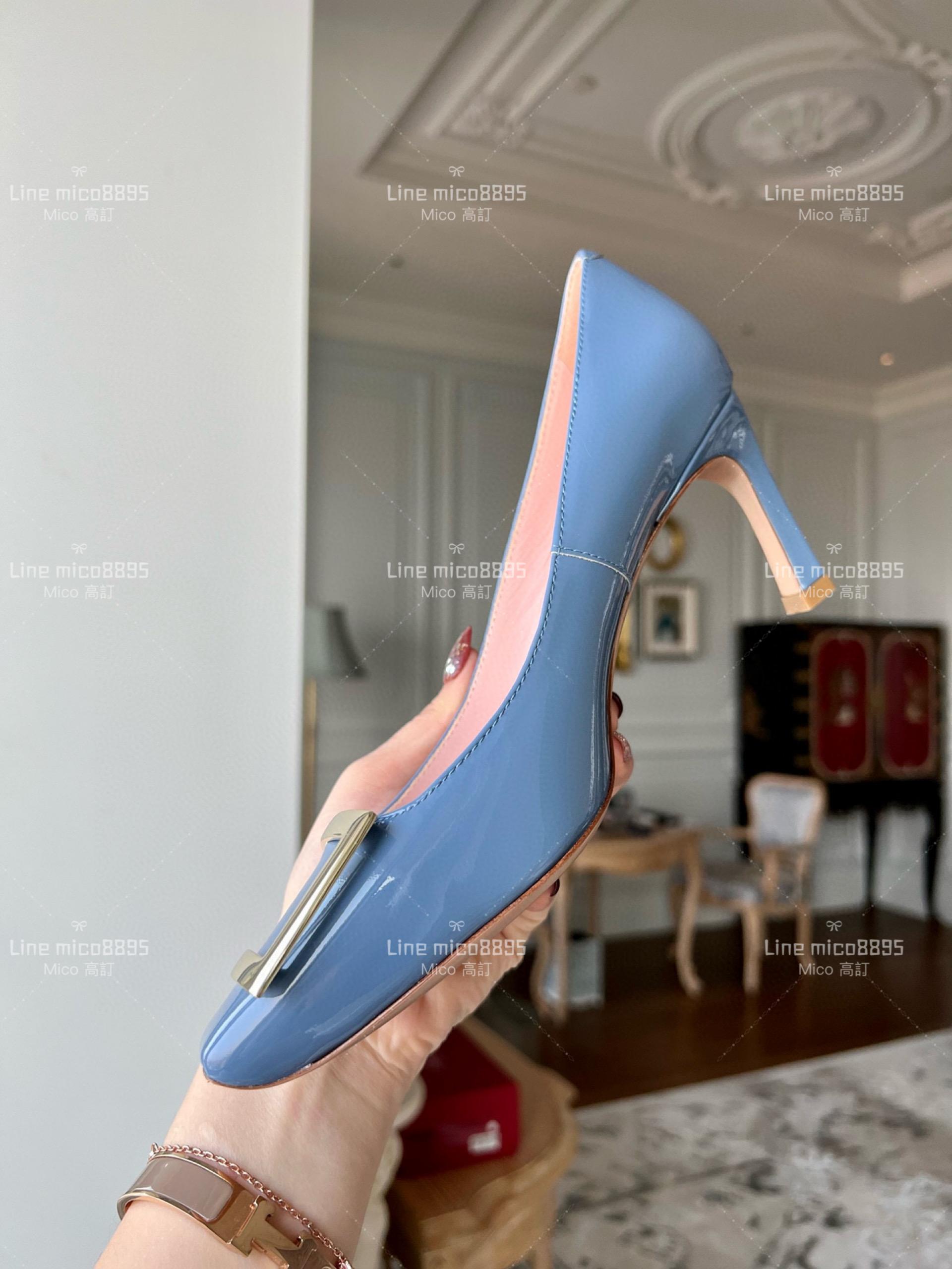 Roger vivier 淺藍色 Belle Trompette 漆皮金屬扣高跟鞋 香蕉跟7cm  35-39