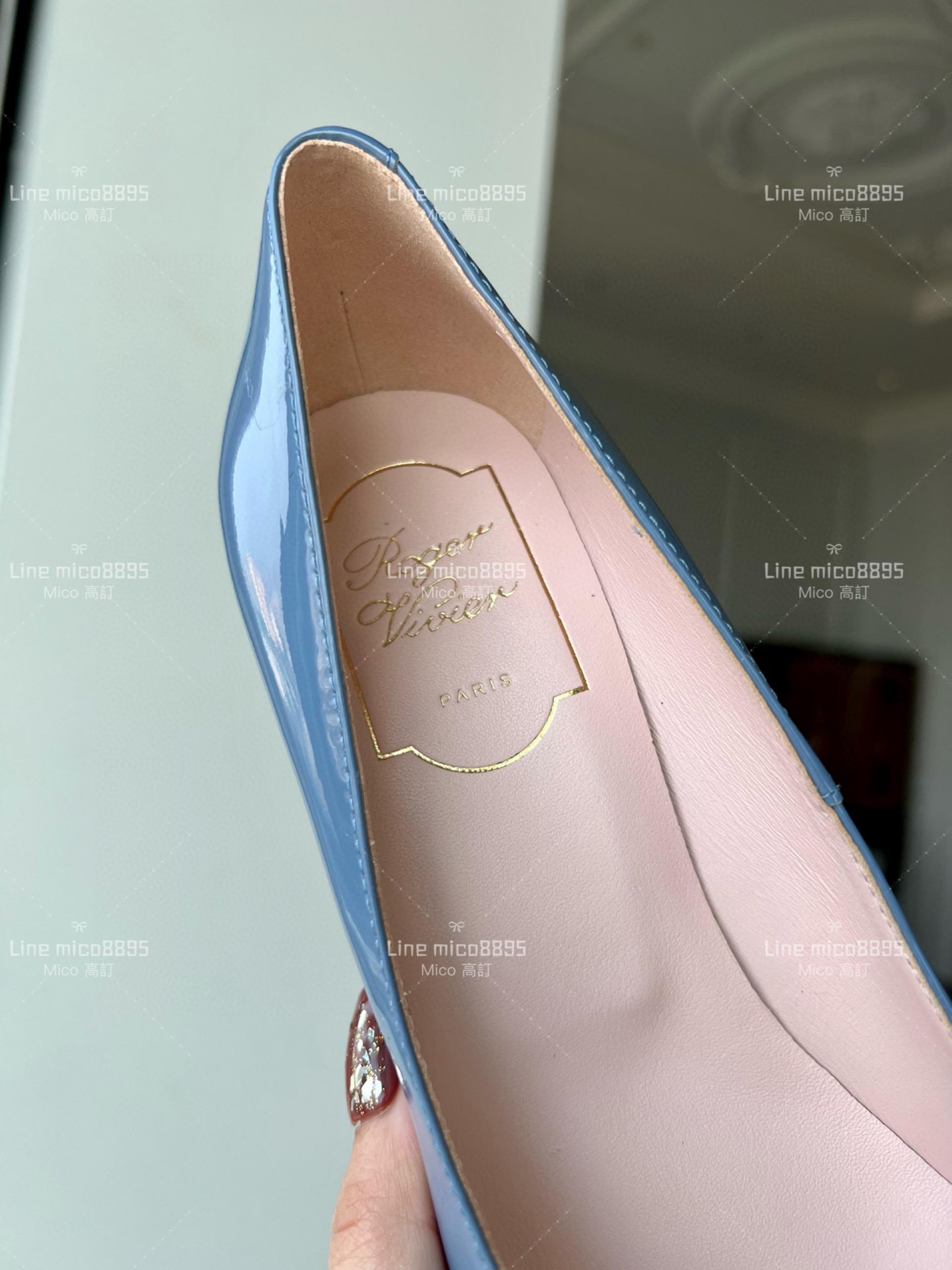 Roger vivier 淺藍色 Belle Trompette 漆皮金屬扣高跟鞋 香蕉跟7cm  35-39